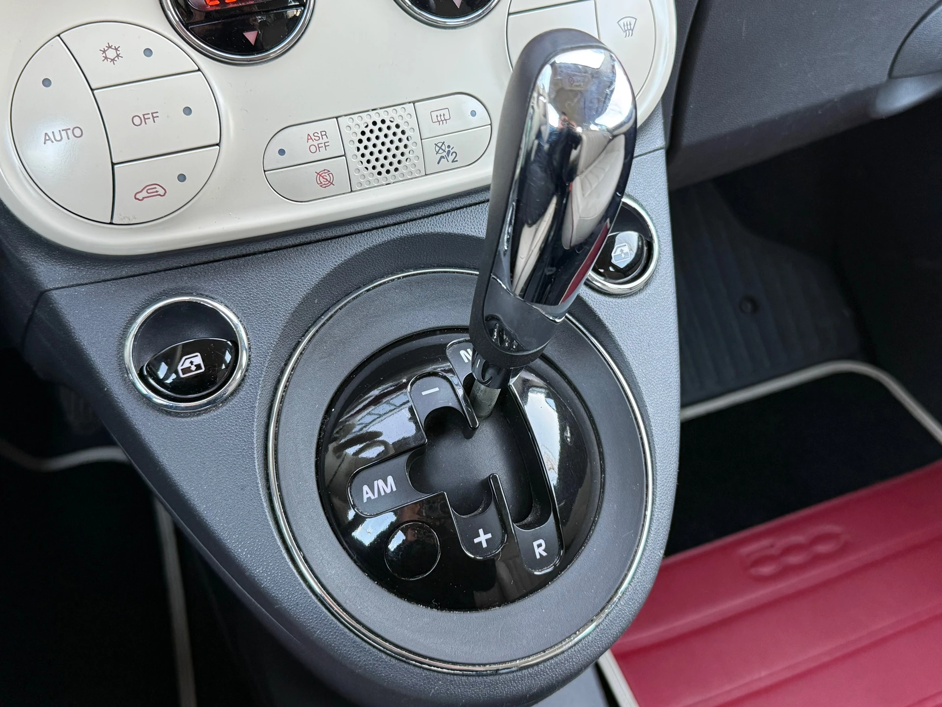 Hoofdafbeelding Fiat 500C