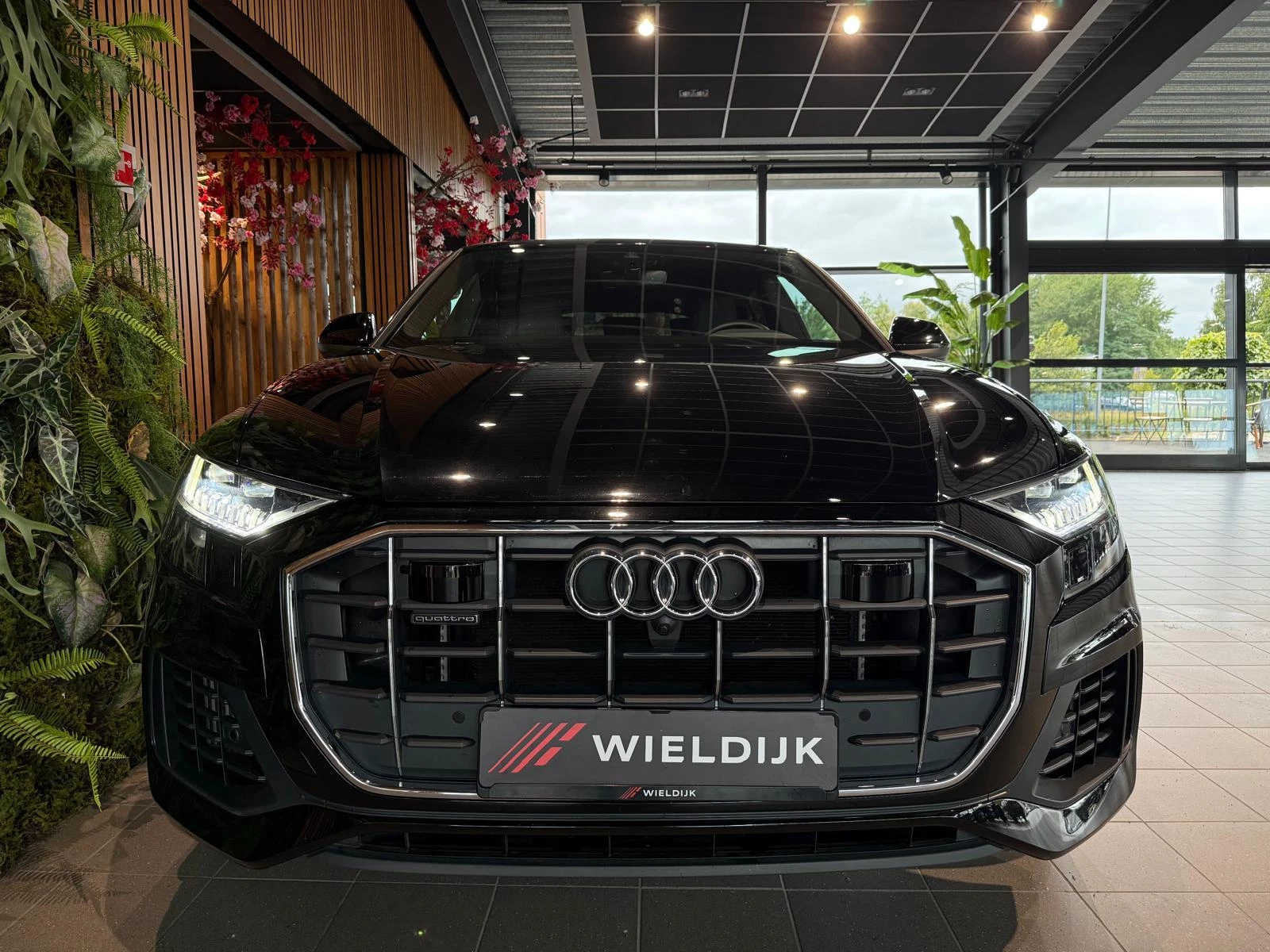 Hoofdafbeelding Audi Q8