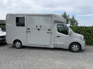 Renault Master | HORSETRUCK | STX | STALLION 3XL | 2023 | 165PK | HENGST | 3-SEAT | 47.500KM | MANUEL | L3 | BELGISCH KENTEKEN