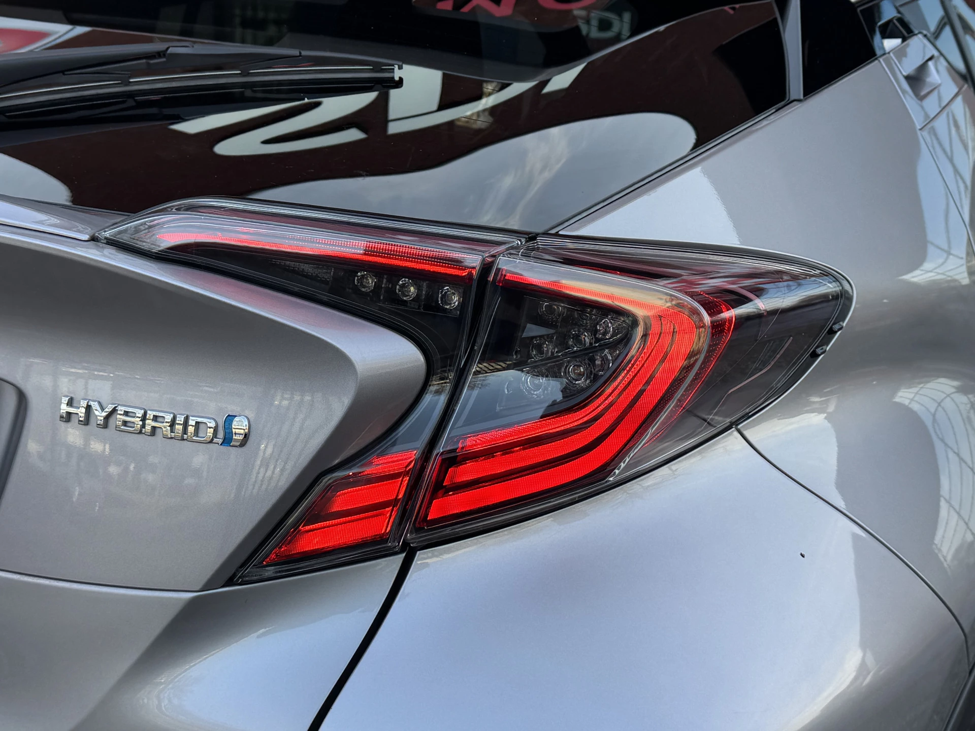 Hoofdafbeelding Toyota C-HR