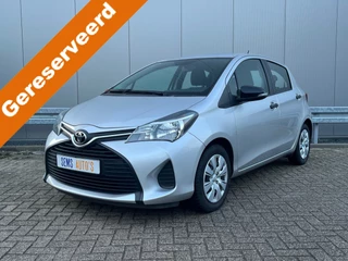 Hoofdafbeelding Toyota Yaris Toyota Yaris 1.0 VVT-i Aspiration Airco / 38 dkm / 5 deurs