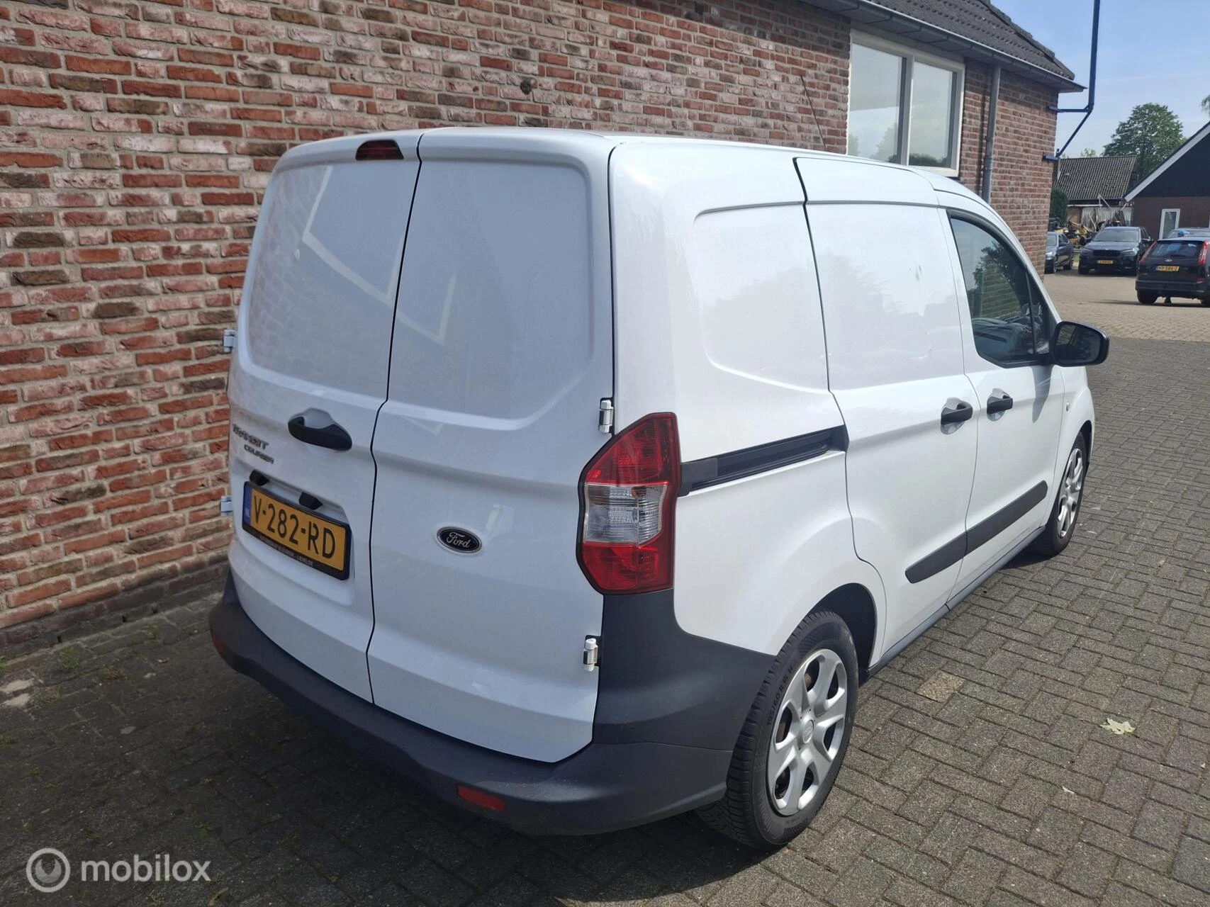Hoofdafbeelding Ford Transit Courier