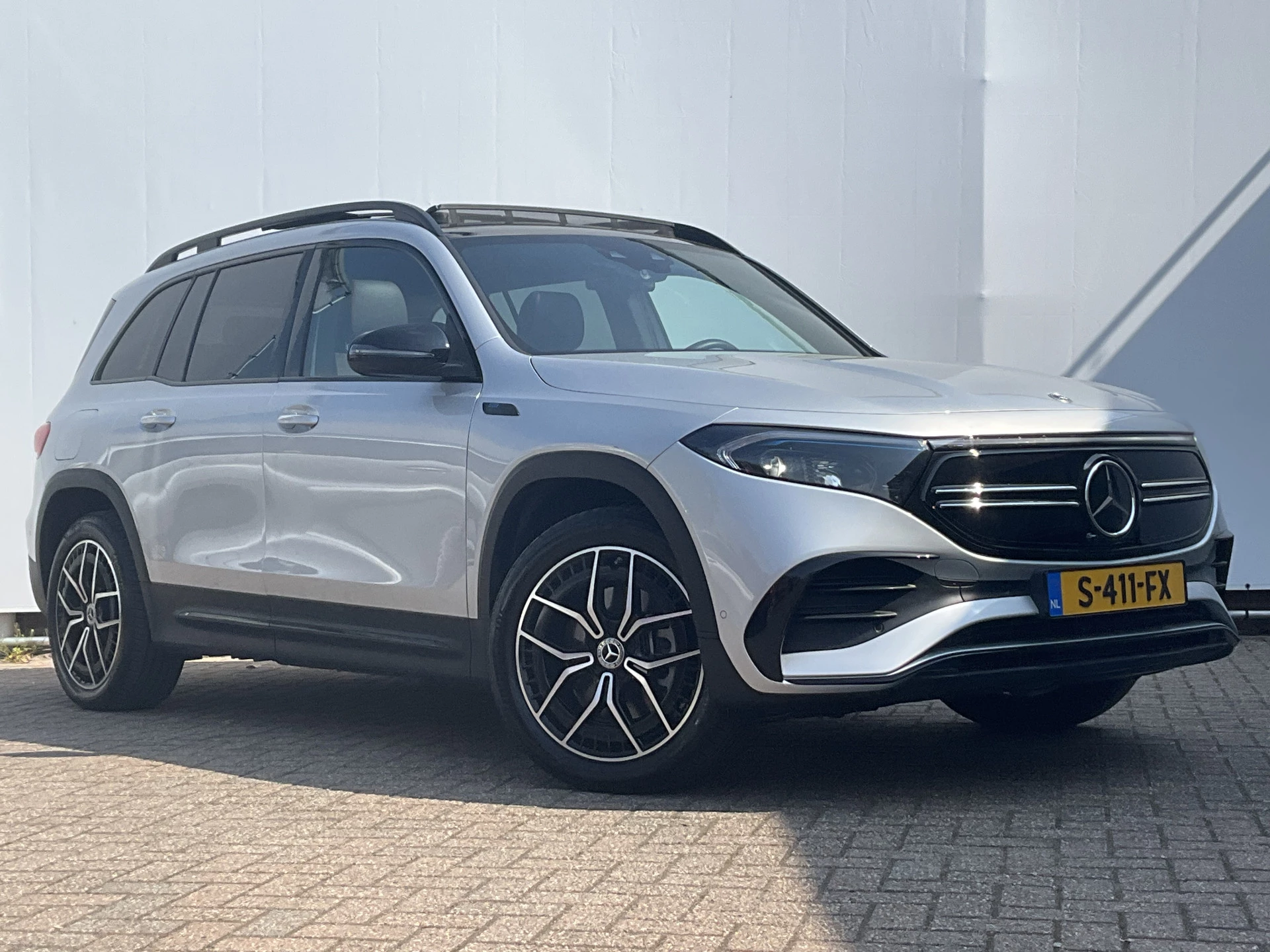 Hoofdafbeelding Mercedes-Benz EQB