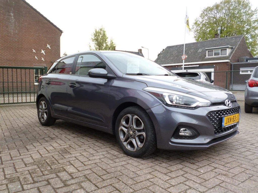 Hoofdafbeelding Hyundai i20