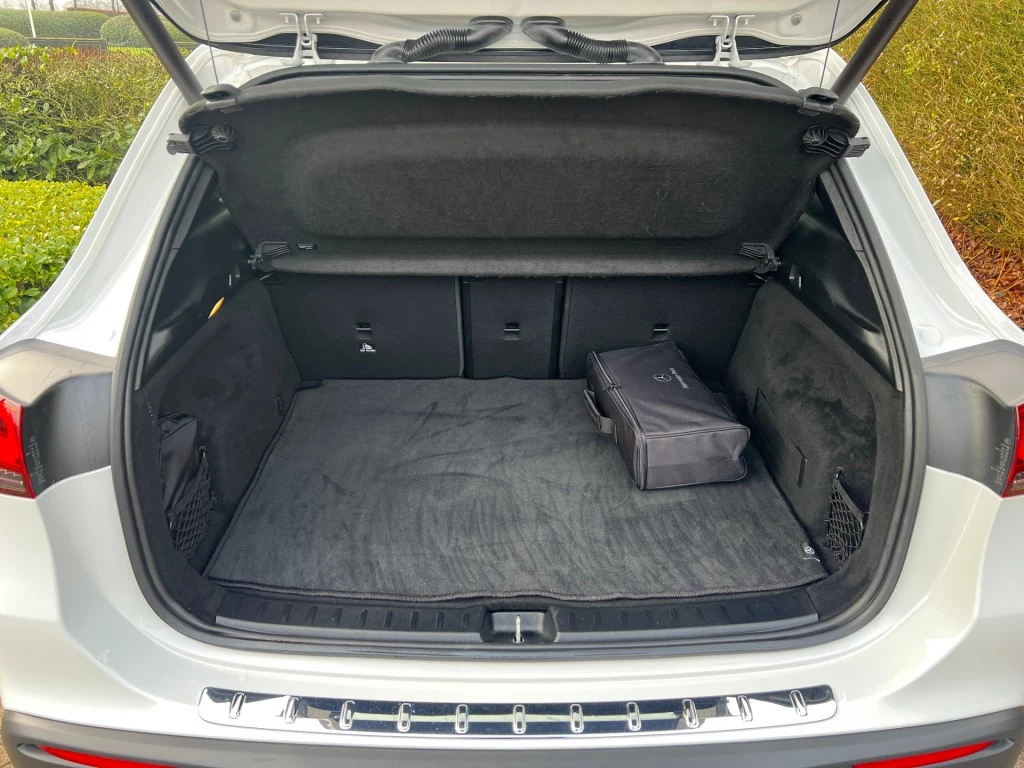 Hoofdafbeelding Mercedes-Benz EQA