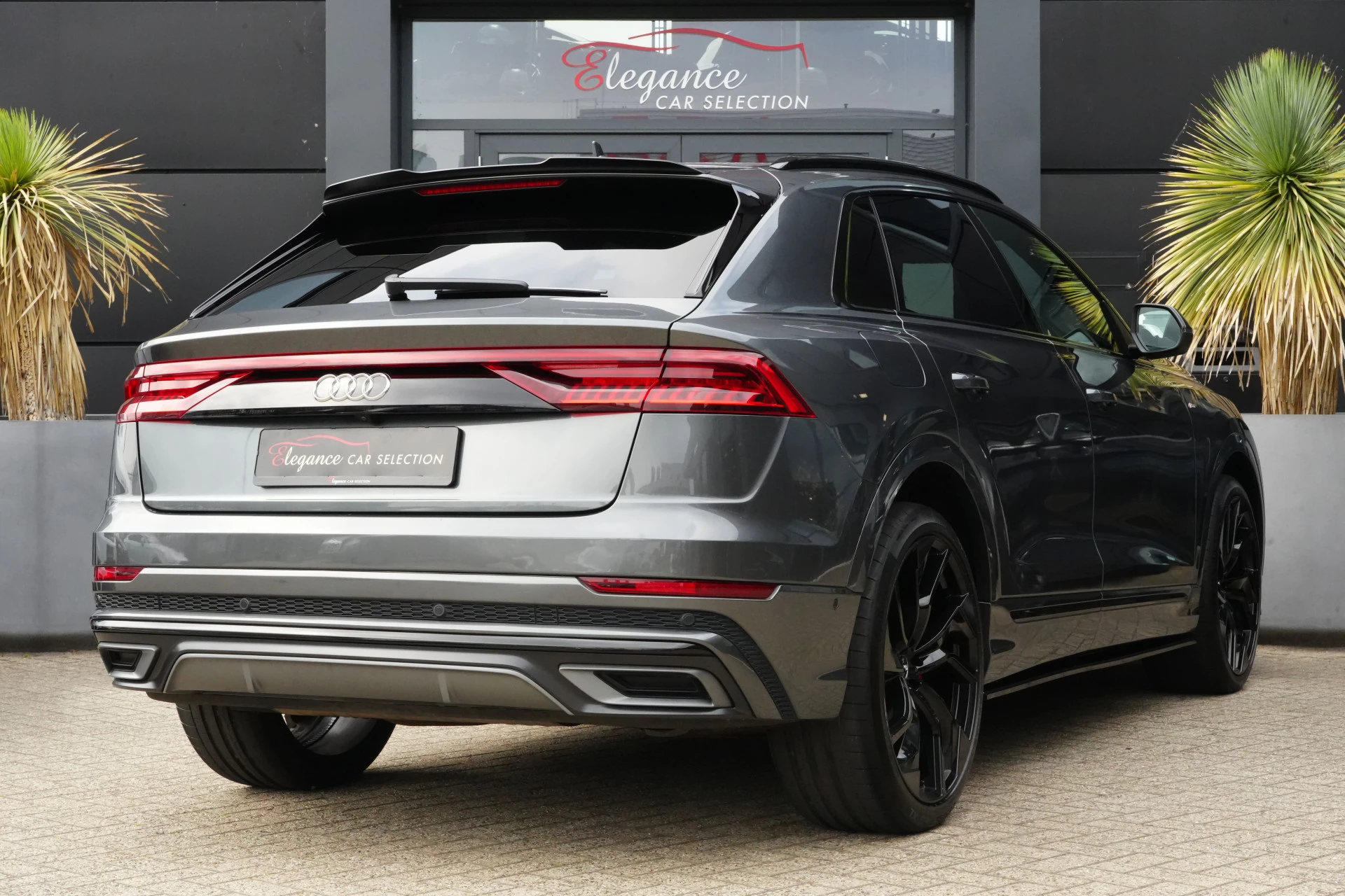 Hoofdafbeelding Audi Q8