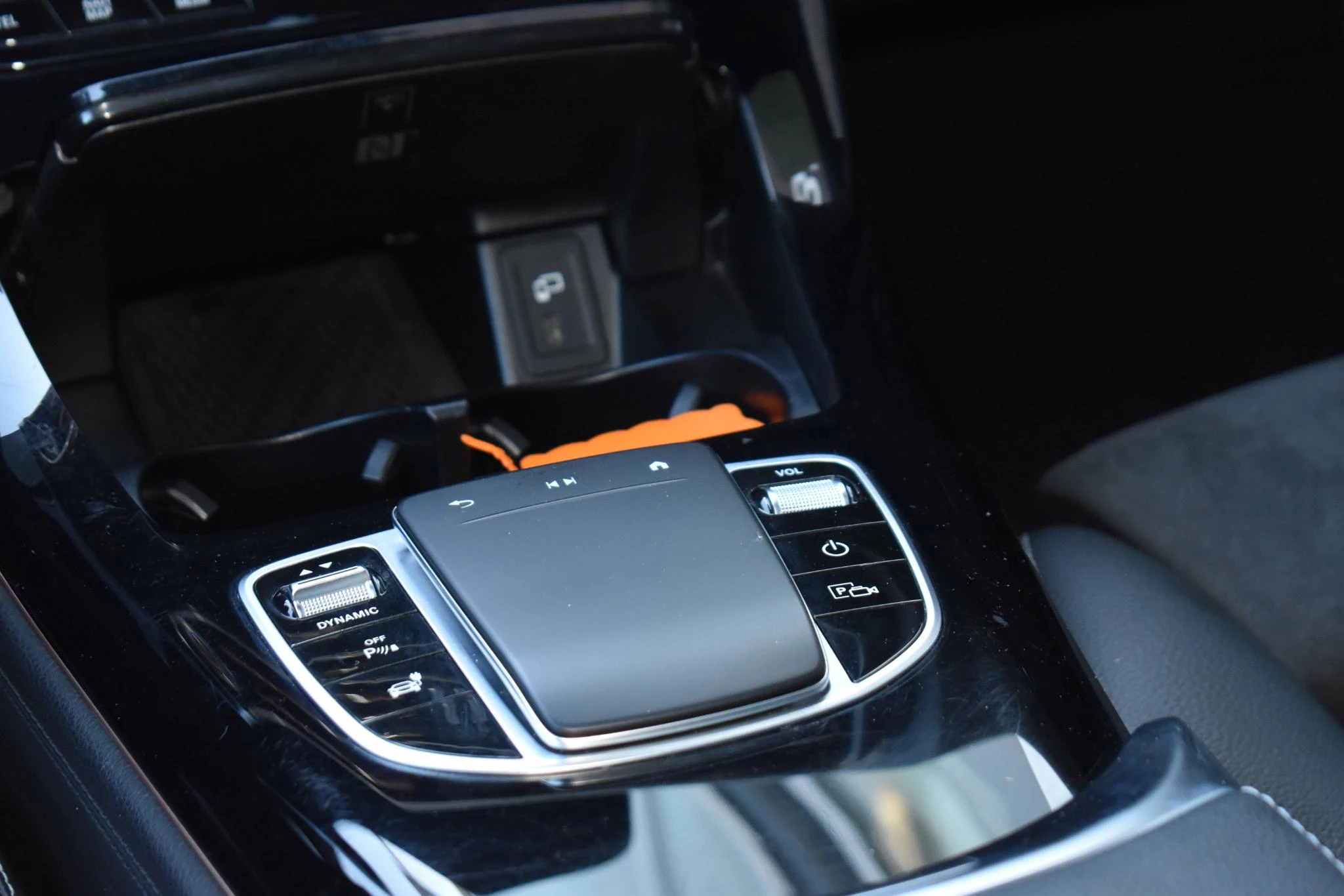 Hoofdafbeelding Mercedes-Benz EQC