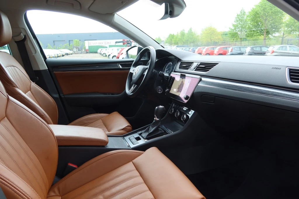 Hoofdafbeelding Škoda Superb