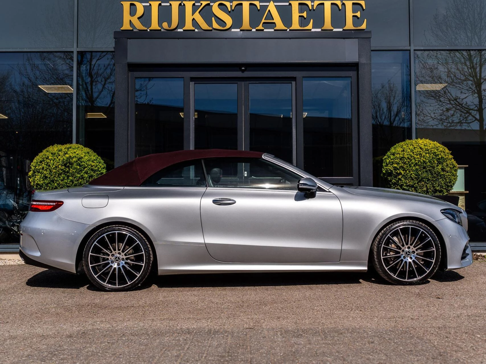 Hoofdafbeelding Mercedes-Benz E-Klasse