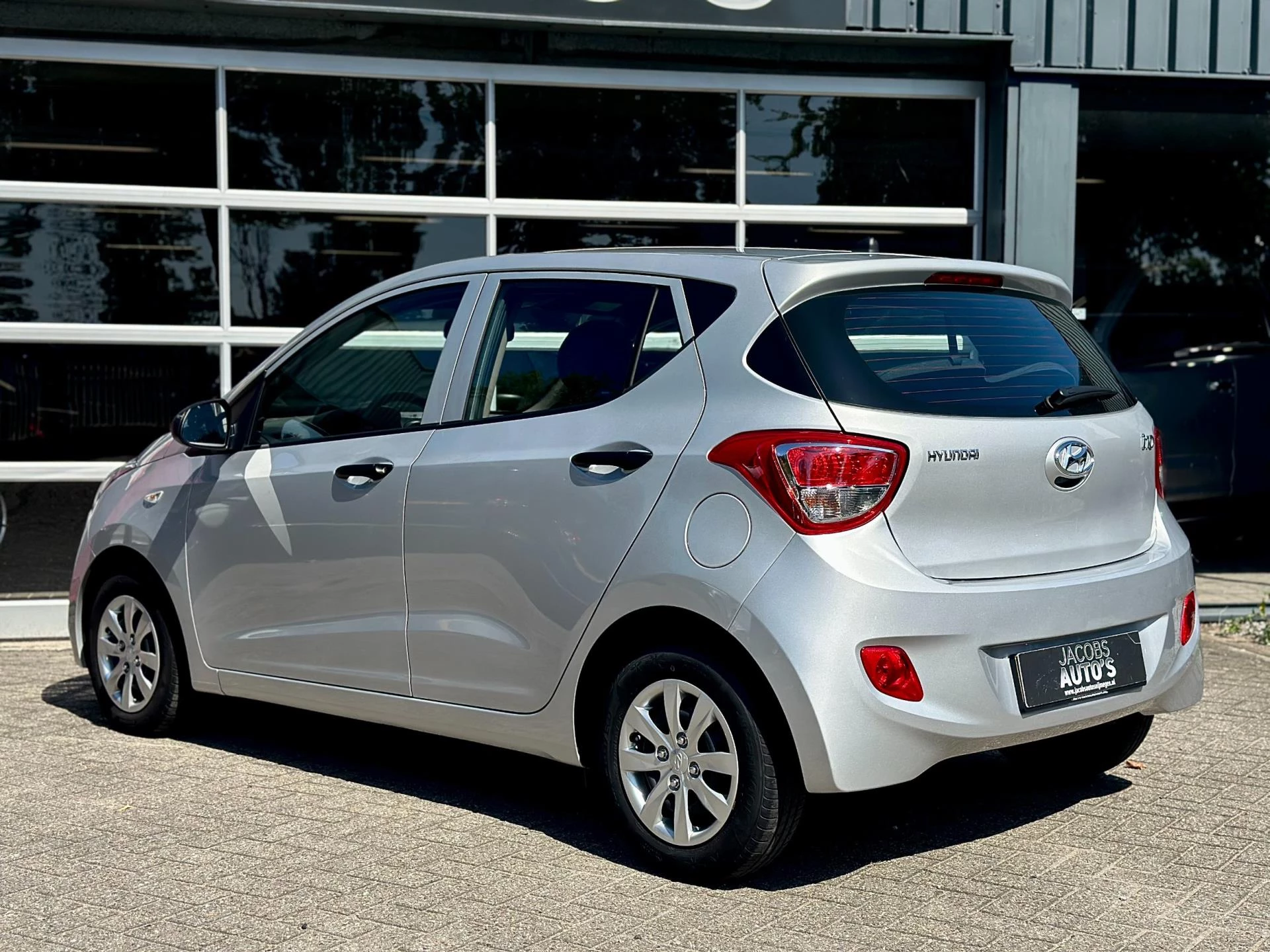 Hoofdafbeelding Hyundai i10