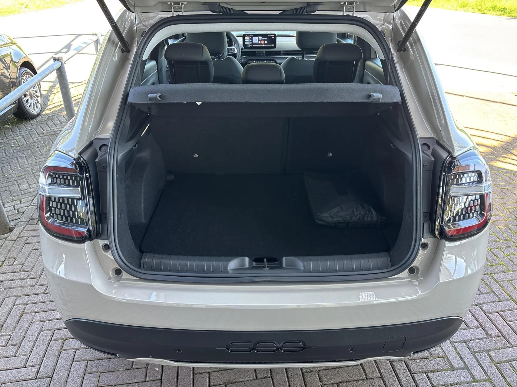 Hoofdafbeelding Fiat 600