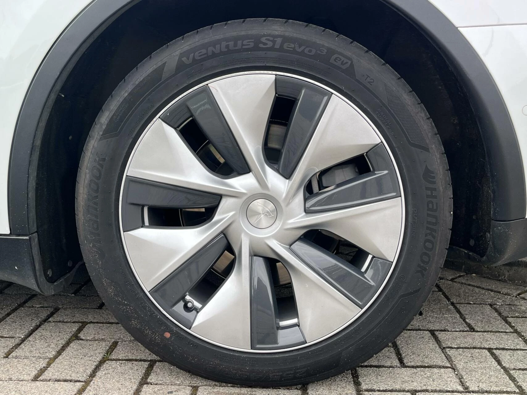 Hoofdafbeelding Tesla Model Y