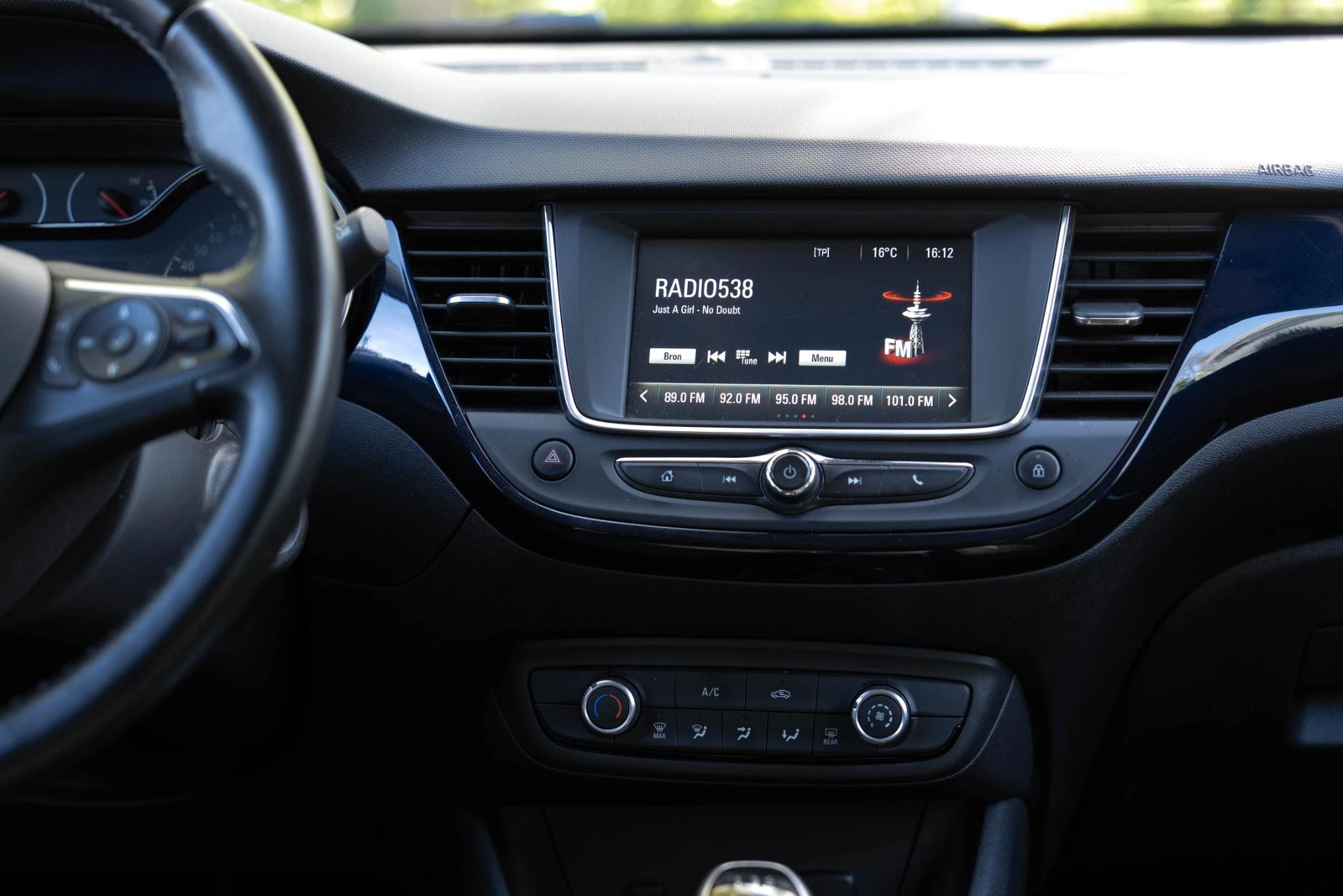 Hoofdafbeelding Opel Crossland X