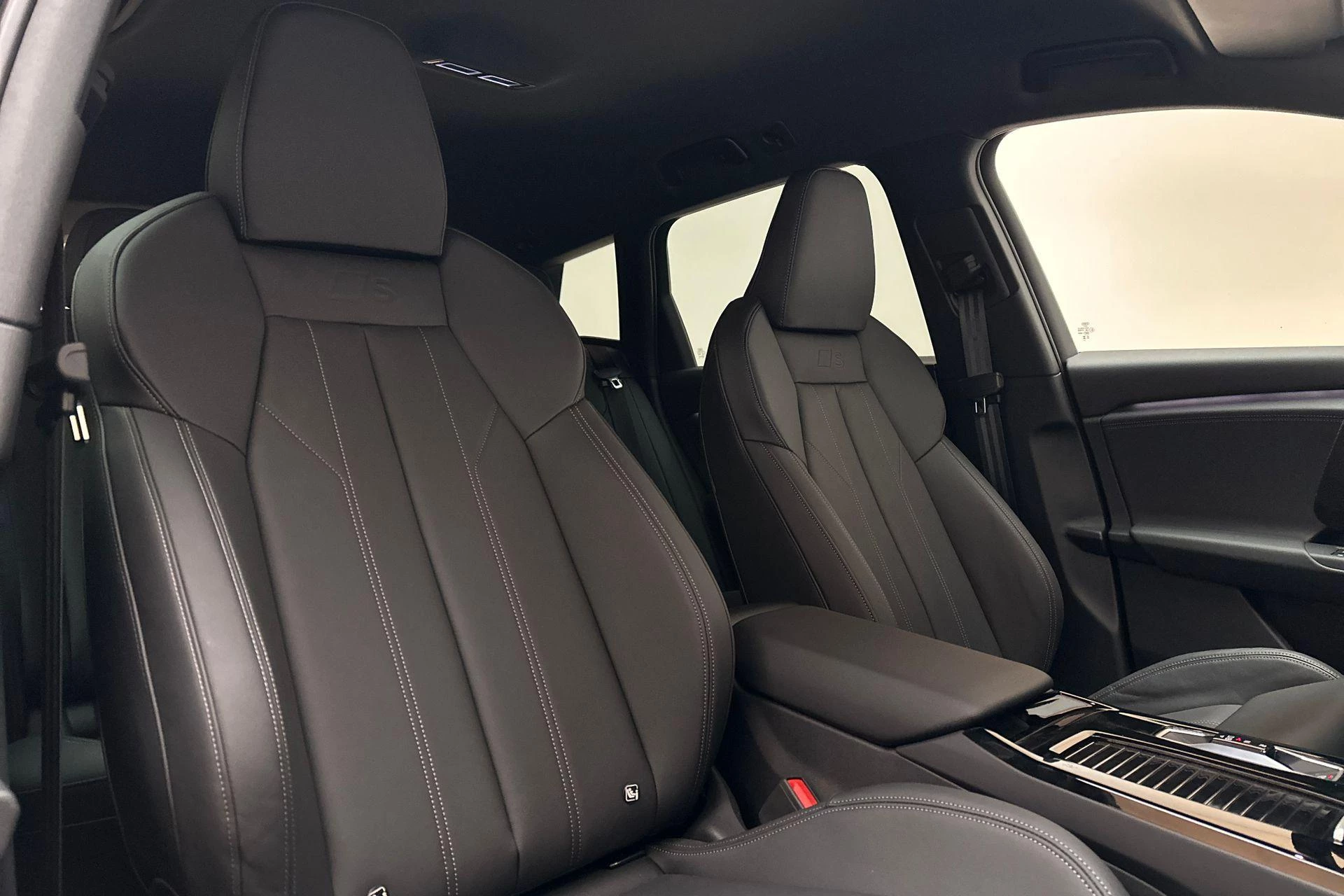 Hoofdafbeelding Audi Q6 e-tron