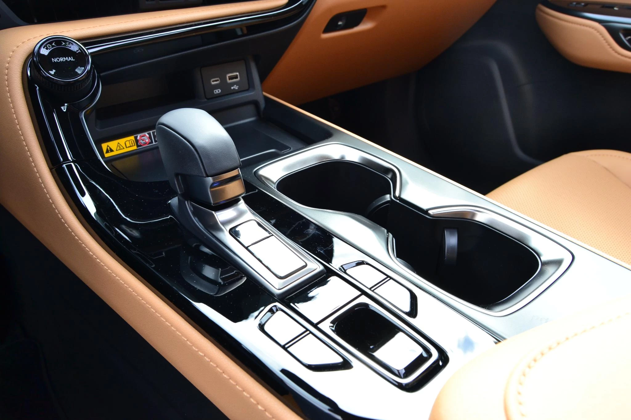 Hoofdafbeelding Lexus NX