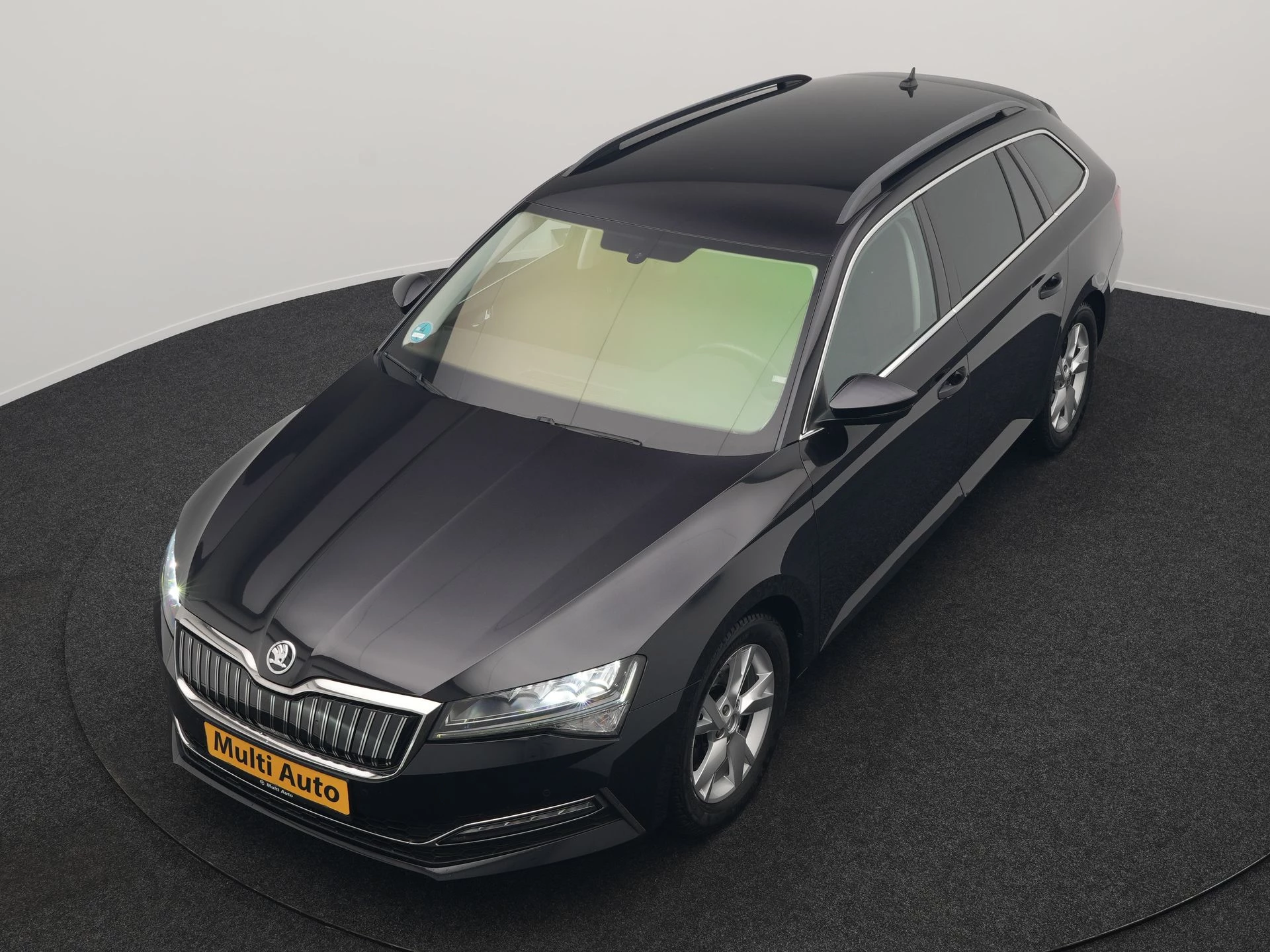 Hoofdafbeelding Škoda Superb