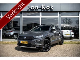 Volkswagen T-Roc 1.5 TSi 150 pk Sport+ | Black Styling | Full LED | Navigatie