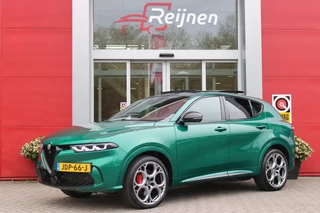 Alfa Romeo Tonale 1.3T PHEV 280PK TRIBUTO ITALIANO | PANORAMISCH SCHUIF / KANTELDAK | ZWART DAK | ZWART LEDEREN BEKLEDING MET RODE ACCENTEN/ GEBORDUURD "TRIBUTO ITALIANO" LOGO OP HOOFD STEUNEN | VOORSTOELEN / STUUR VERWARMD | VOORSTOELEN ELEKTRISCH VERSTELBAAR | HARMAN KARDON | DRAADLOOS APPLE CARPLAY / ANDROID AUTO | 360° CAMERA | AUTOMATISCH DIMMENDE BUITENSPIEGELS | 20"INCH LICHTMETALEN VELGEN | ADAPTIVE CRUISE CONTROL | KEYLESS ENTRY / START | ELEKTRISCH BEDIENBARE ACHTERKLEP | DRAADLOZE TELEFOONLADER | AMBIENT LIGHTING | DONKERE HEMELBEKLEDING | SCHAKELFLIPPERS AAN HET STUUR | VERWARMDE RUITENSPROEIERS |