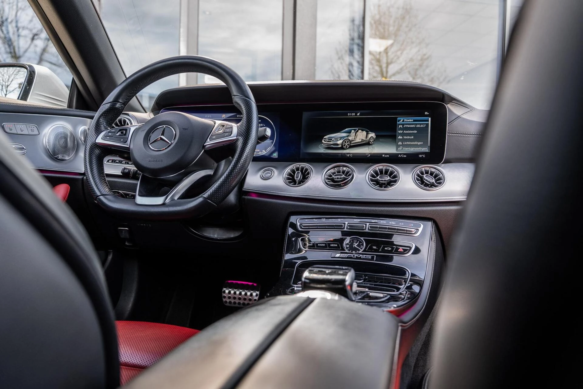 Hoofdafbeelding Mercedes-Benz E-Klasse