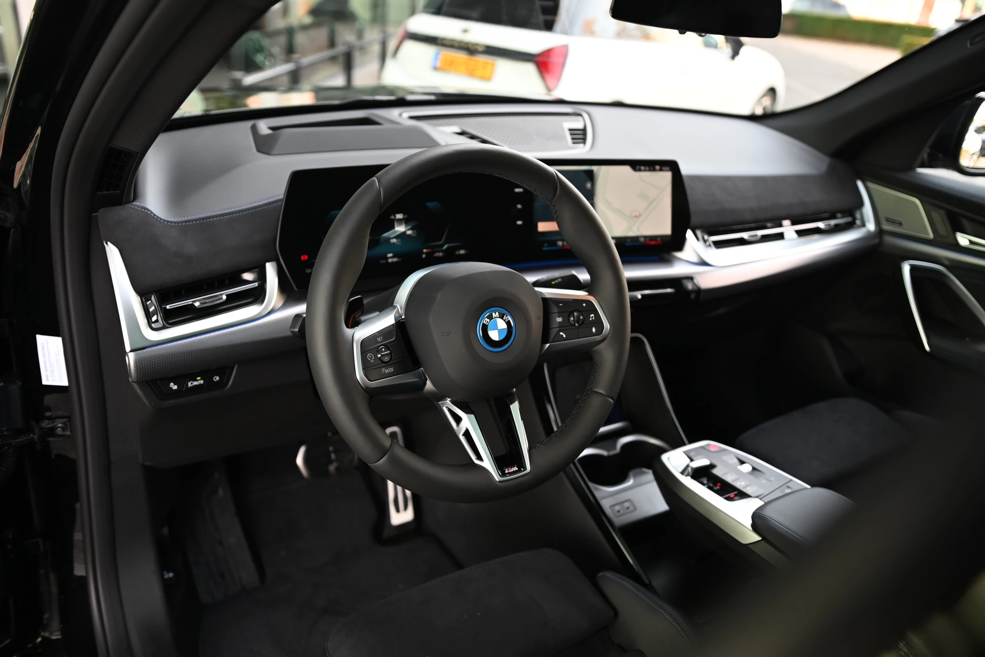 Hoofdafbeelding BMW iX2