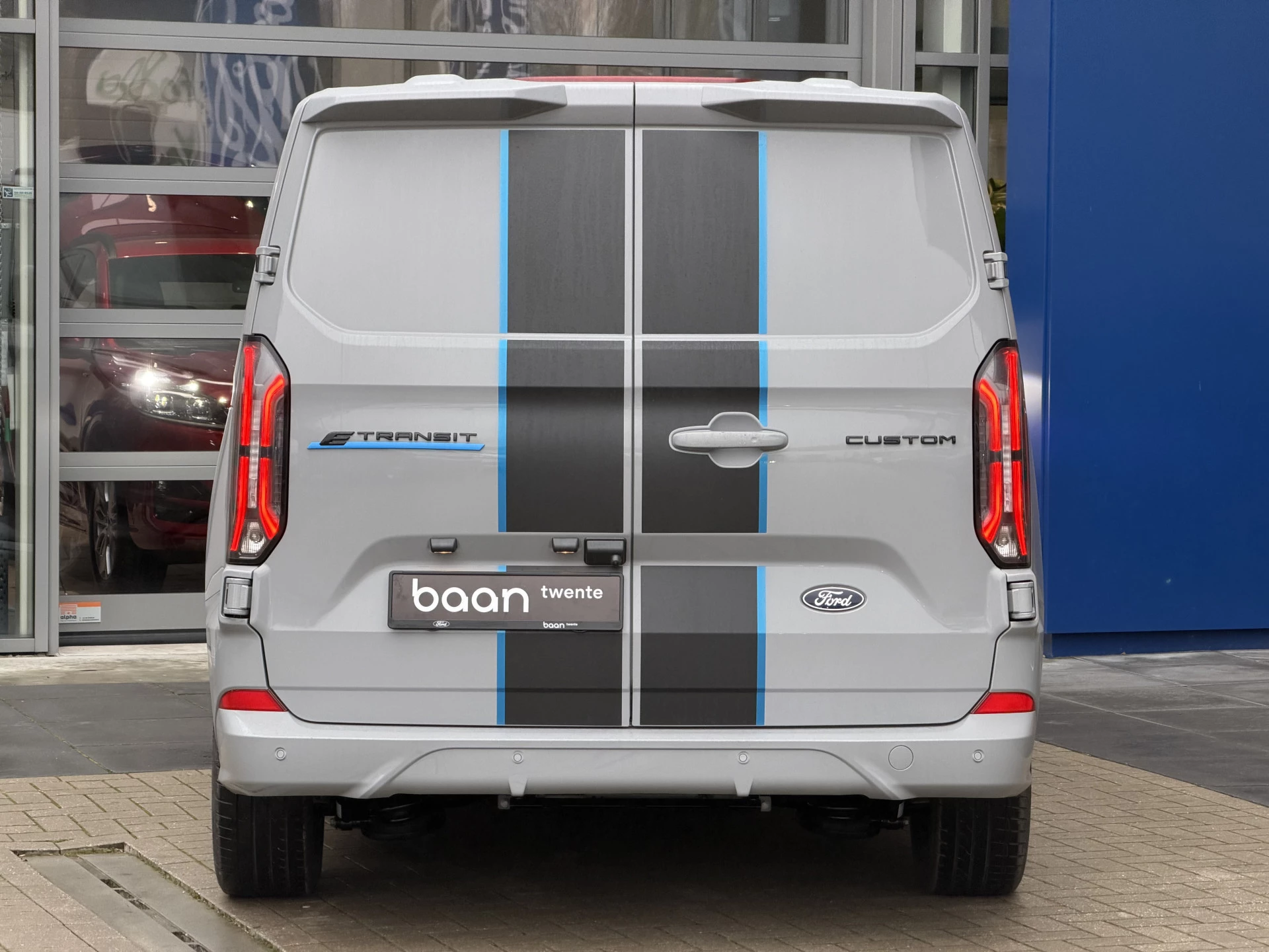 Hoofdafbeelding Ford E-Transit Custom