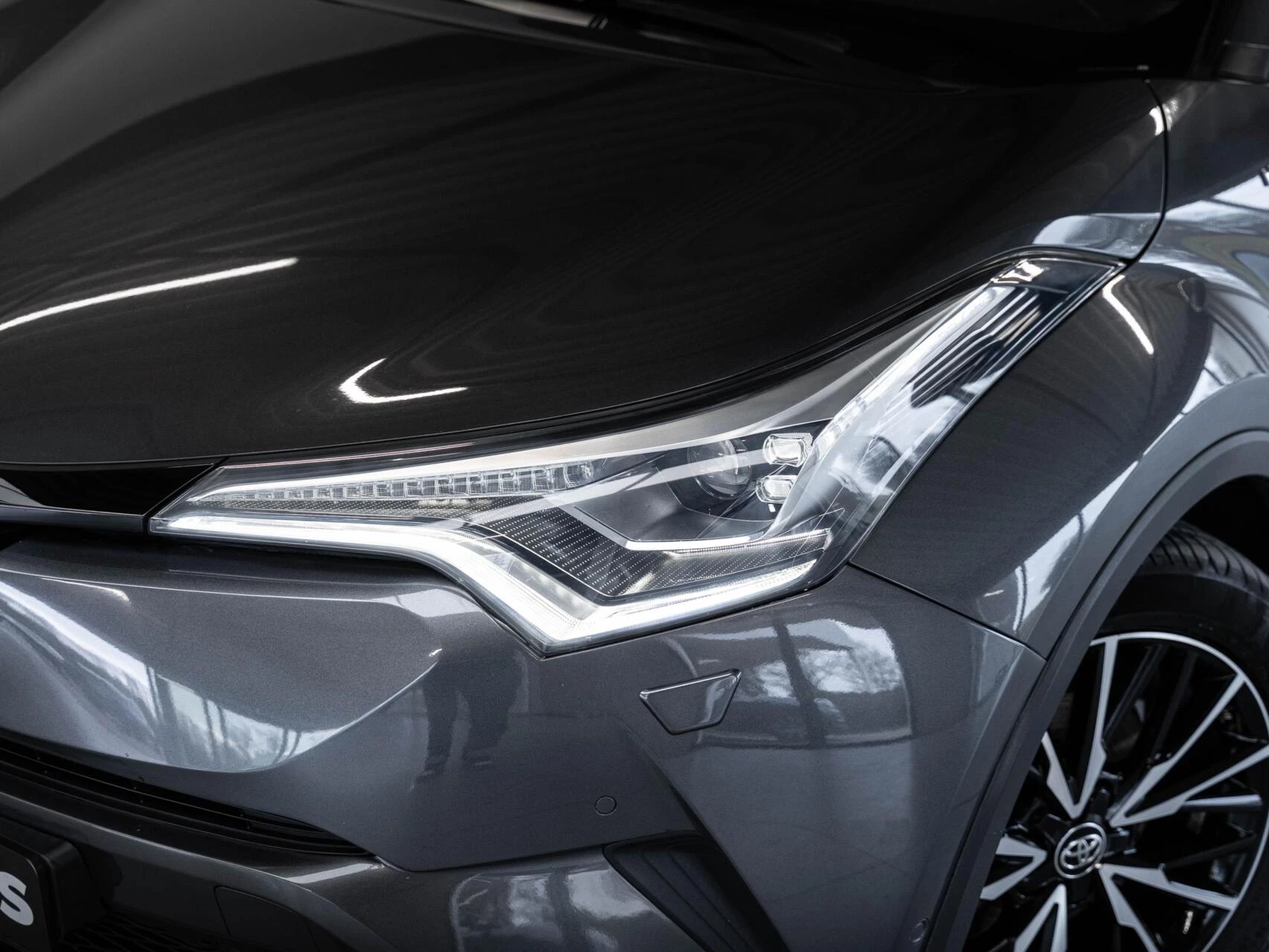 Hoofdafbeelding Toyota C-HR