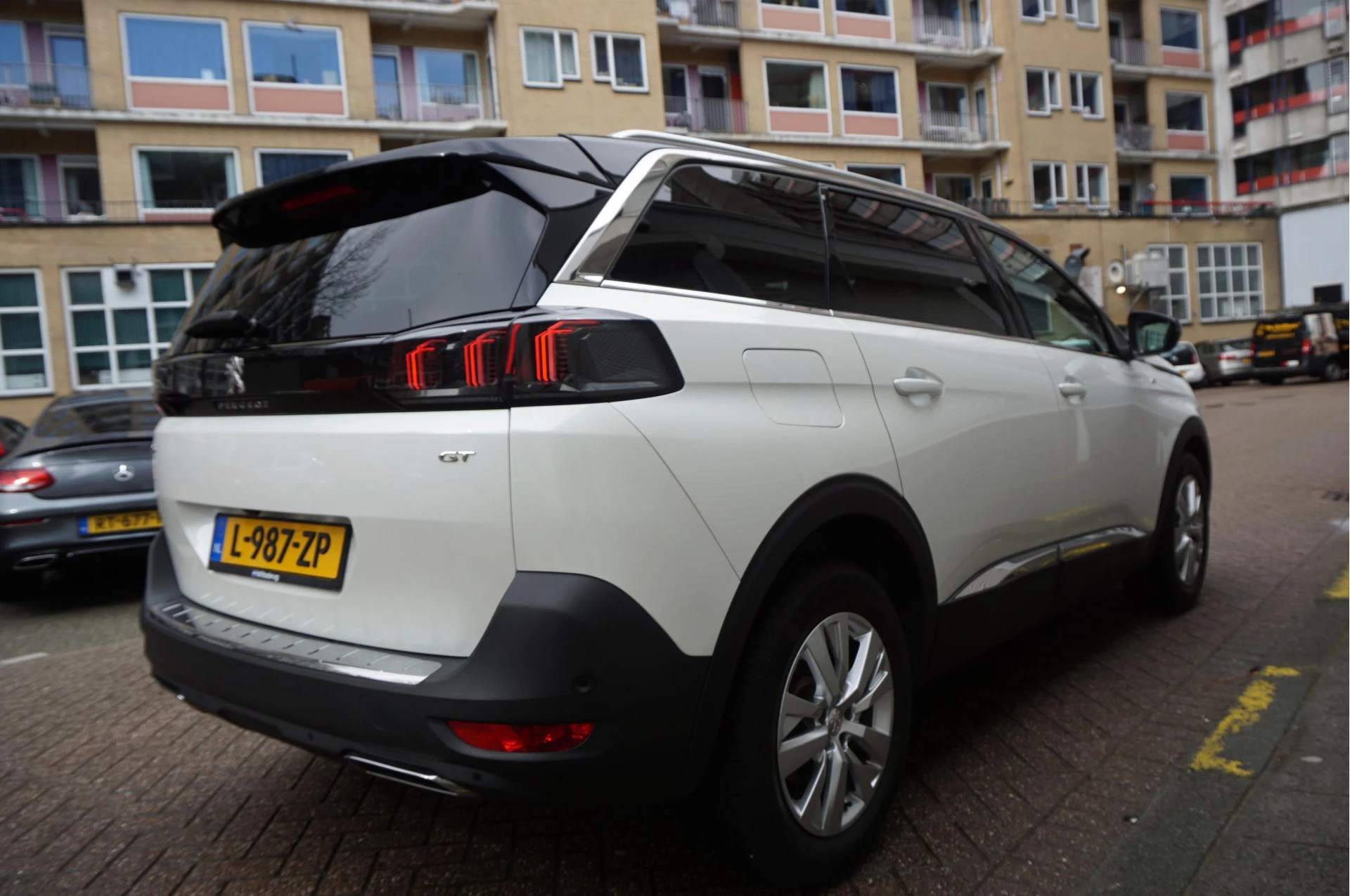 Hoofdafbeelding Peugeot 5008