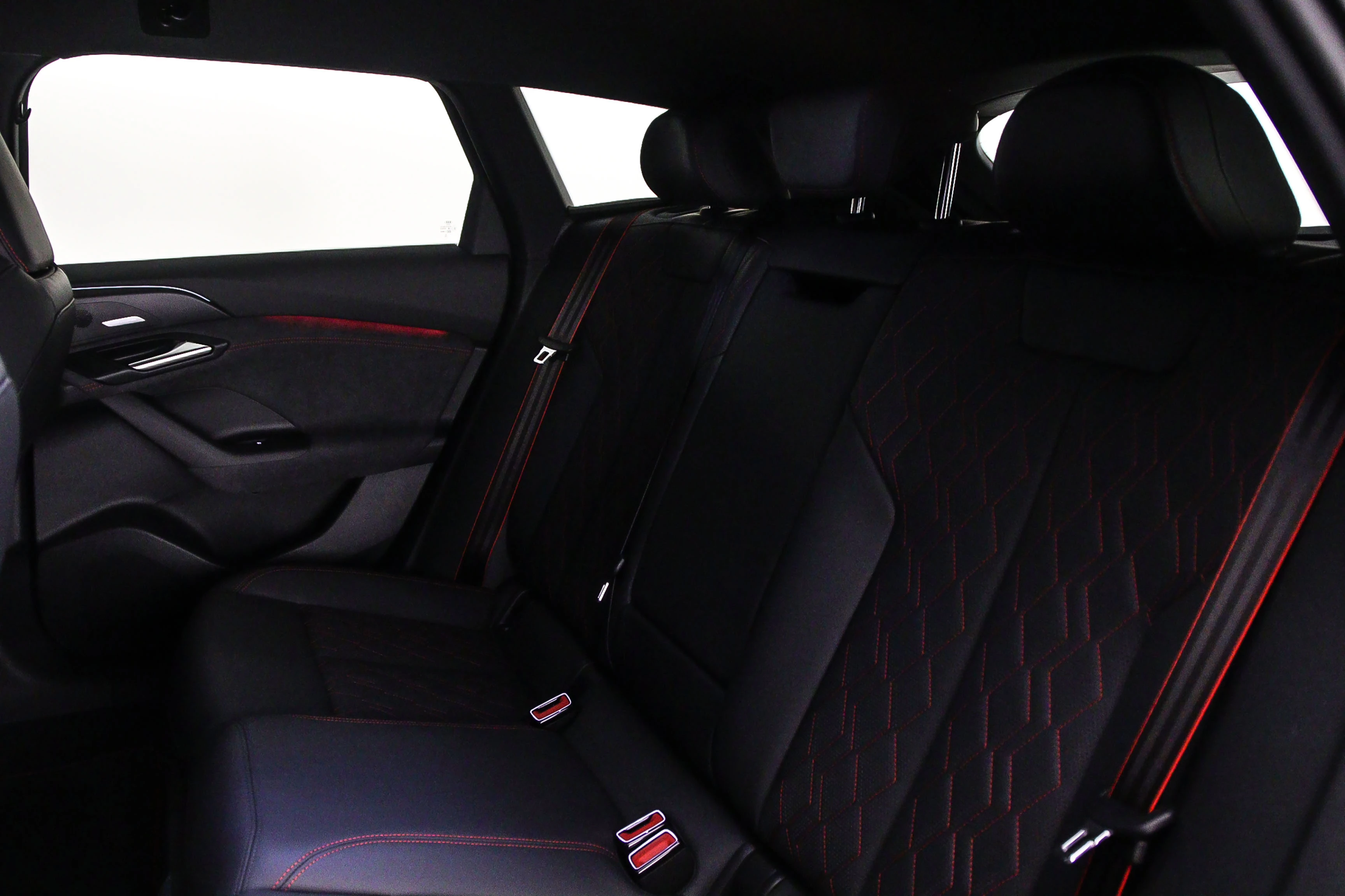 Hoofdafbeelding Audi A6 Avant e-tron