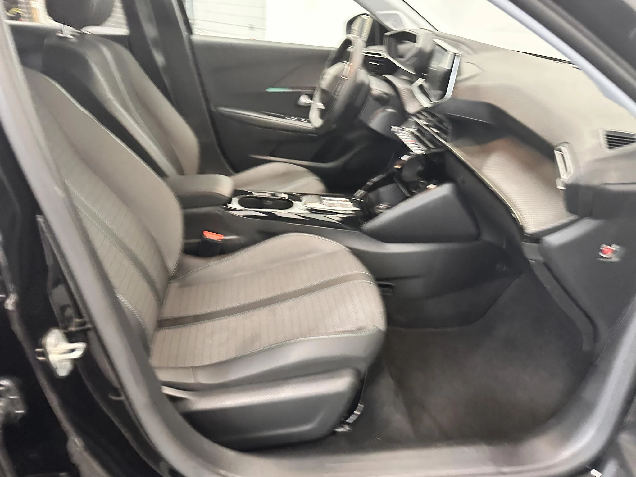 Hoofdafbeelding Peugeot e-208