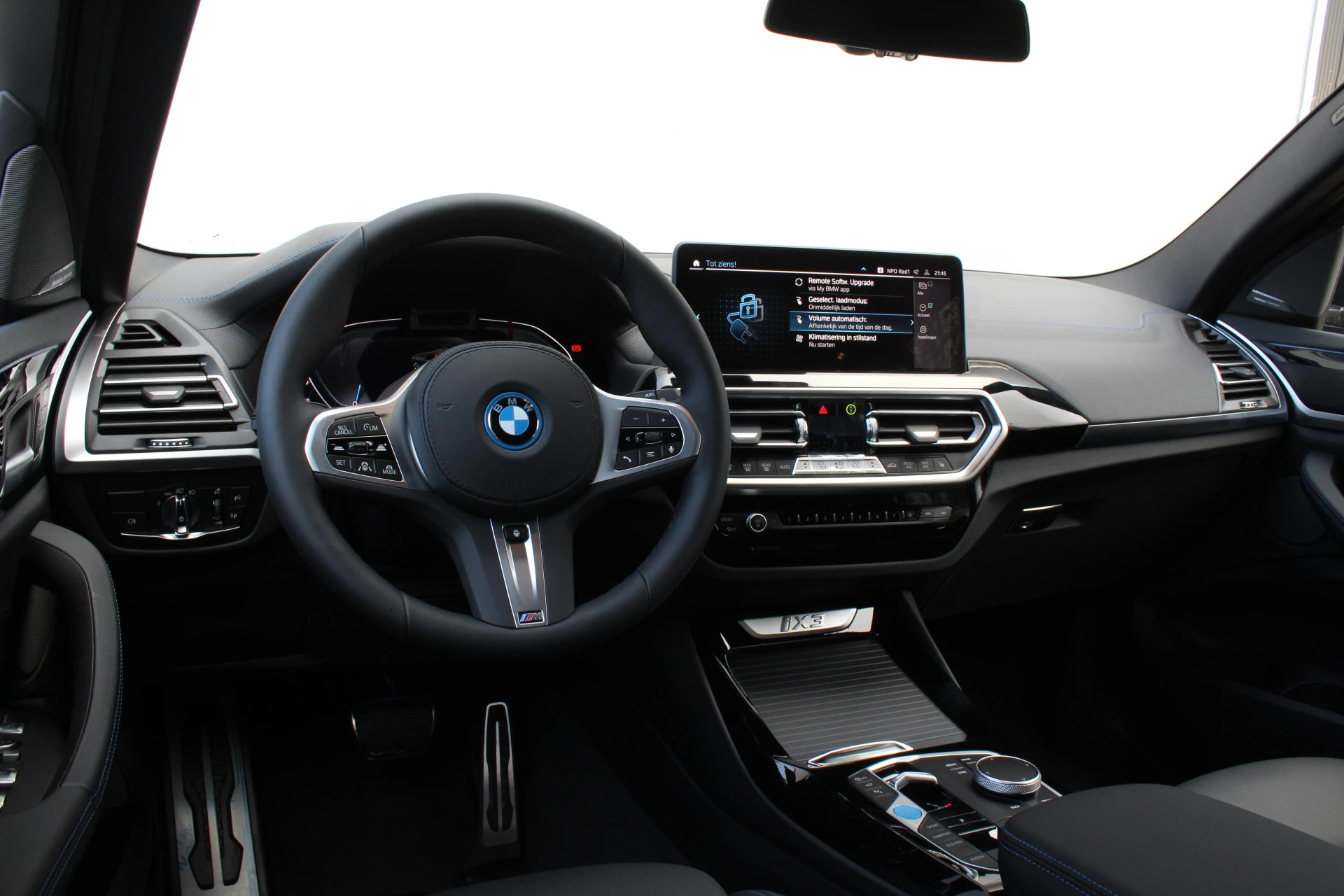 Hoofdafbeelding BMW iX3