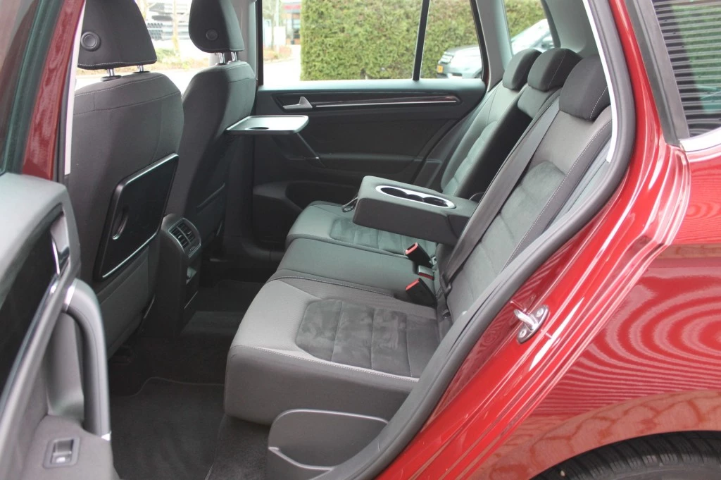 Hoofdafbeelding Volkswagen Golf Sportsvan