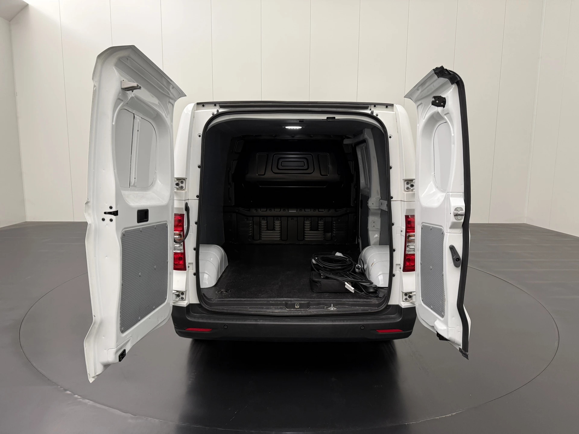 Hoofdafbeelding Maxus eDeliver3