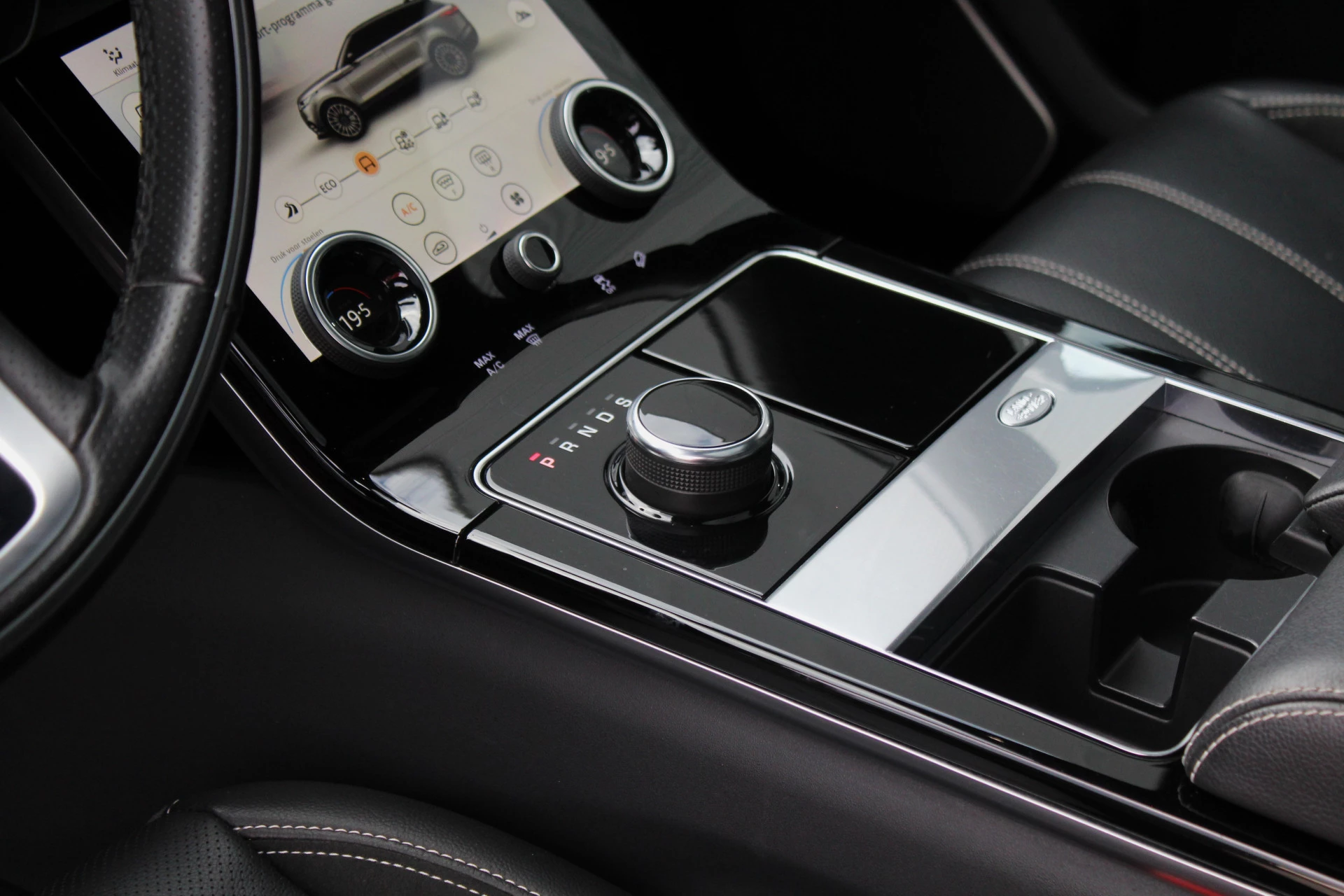 Hoofdafbeelding Land Rover Range Rover Velar