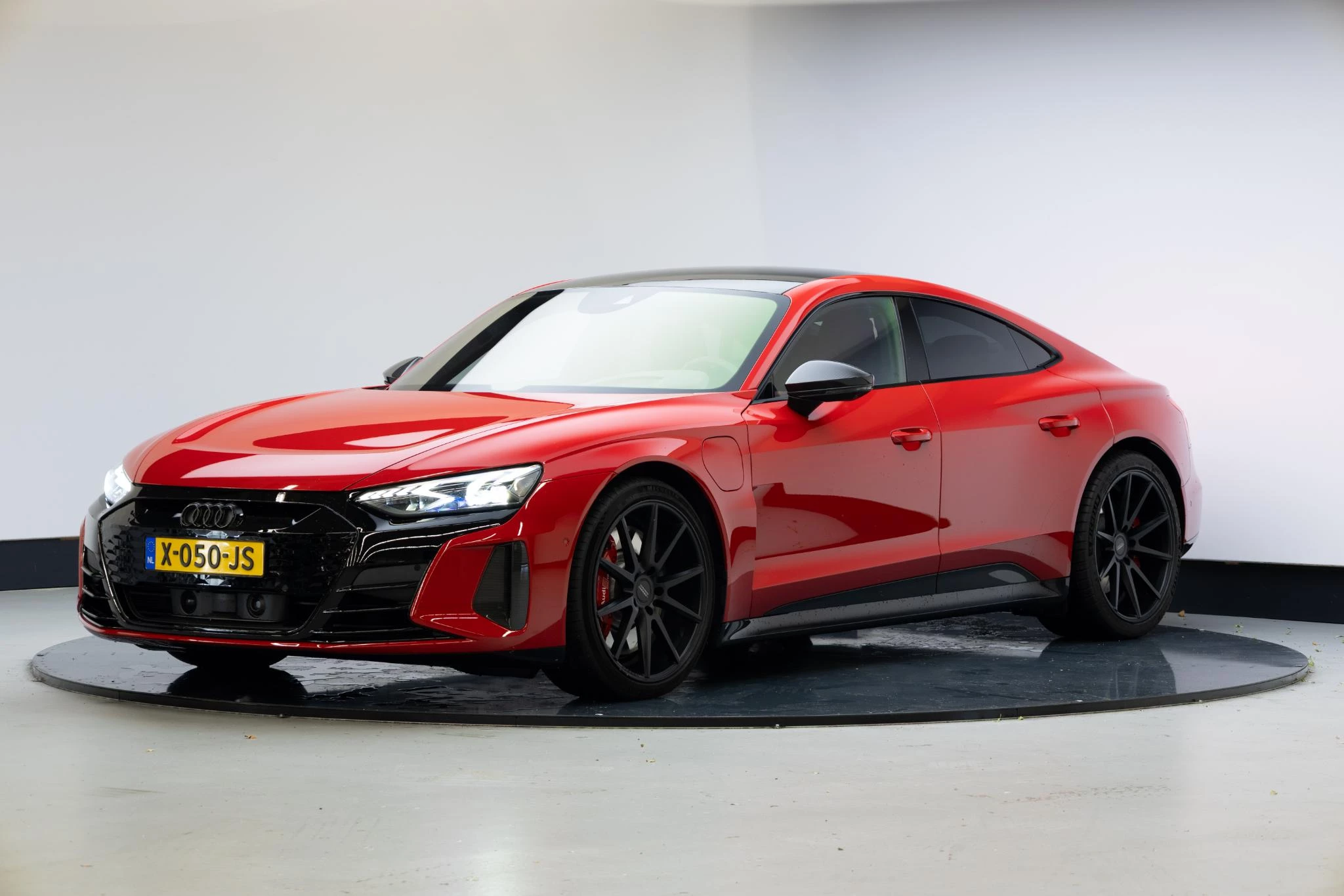 Hoofdafbeelding Audi e-tron GT