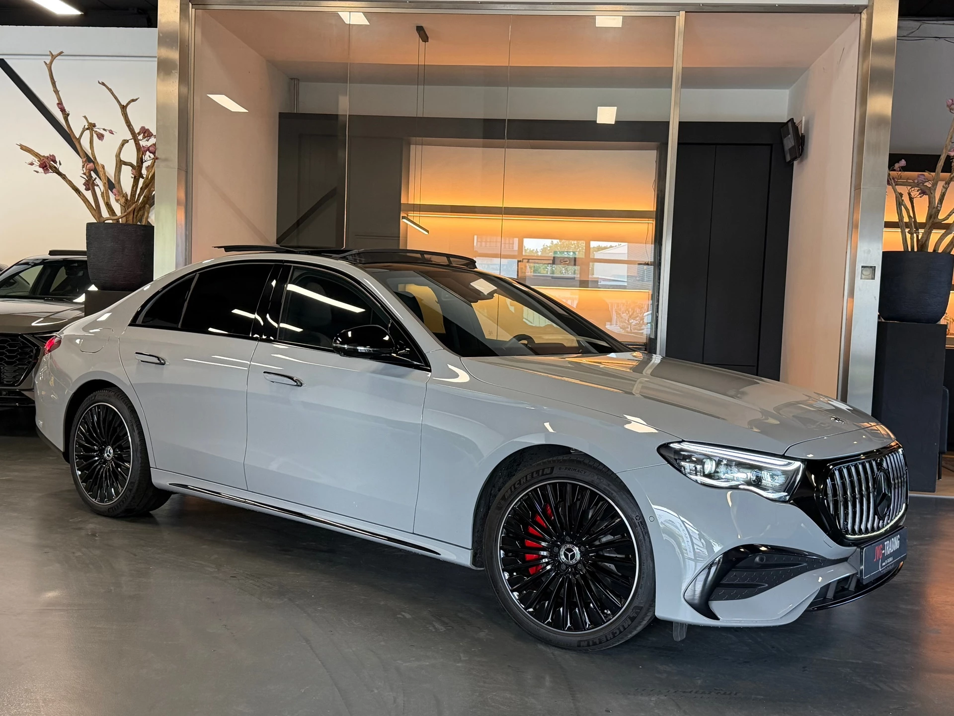 Hoofdafbeelding Mercedes-Benz E-Klasse