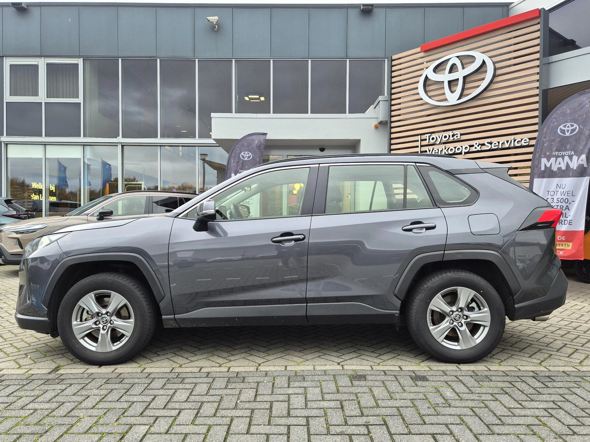 Hoofdafbeelding Toyota RAV4