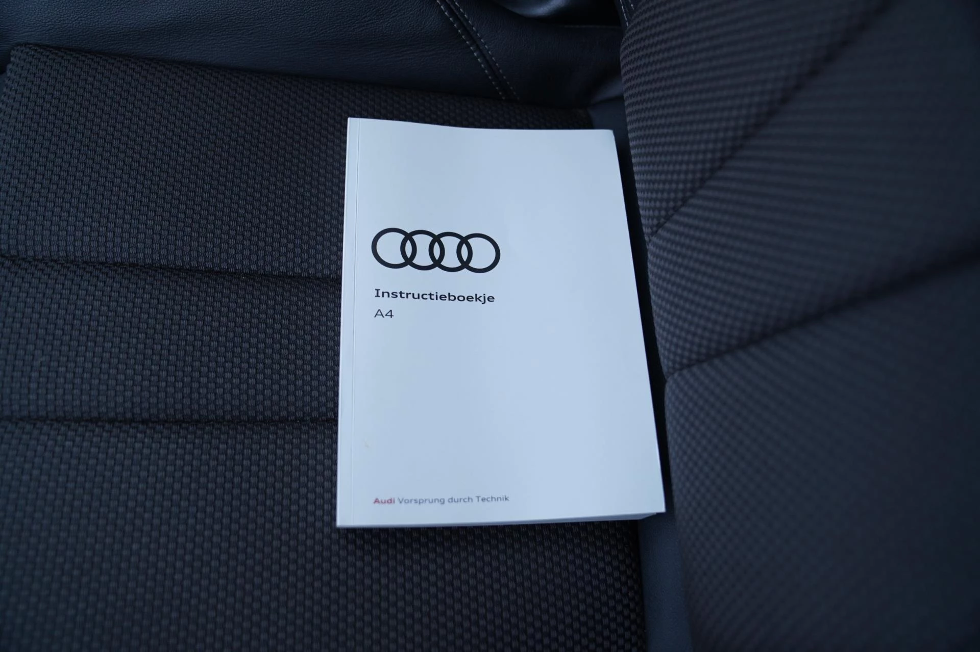 Hoofdafbeelding Audi A4