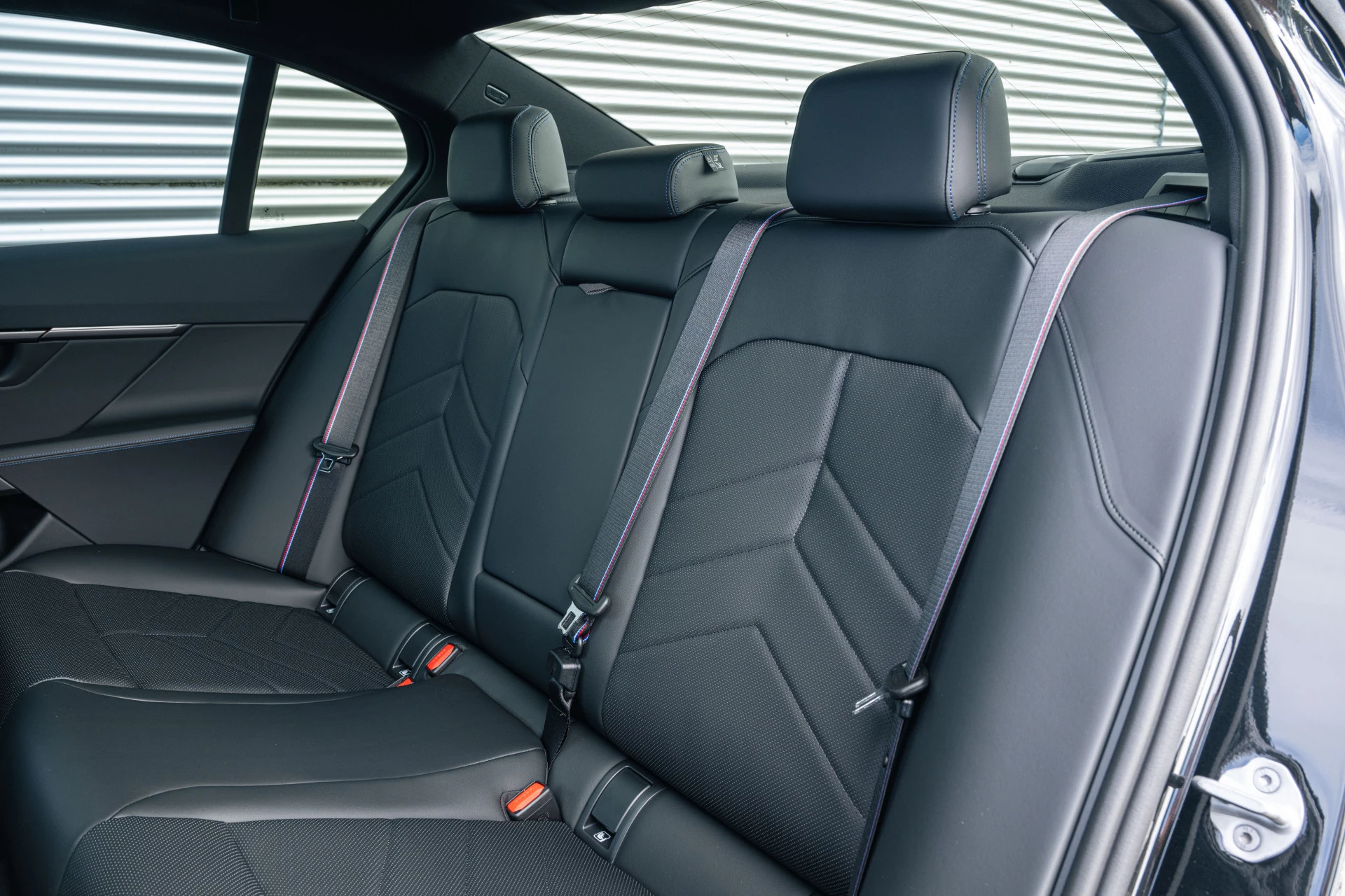 Hoofdafbeelding BMW i5