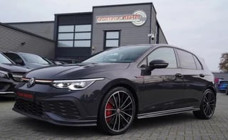 Volkswagen Golf 2.0 TSI GTI Clubsport | Alcantara Kuipstoel | IQ Drive | Stoel + Stuur verwarming | LED | Camera | 301 PK | NAP |