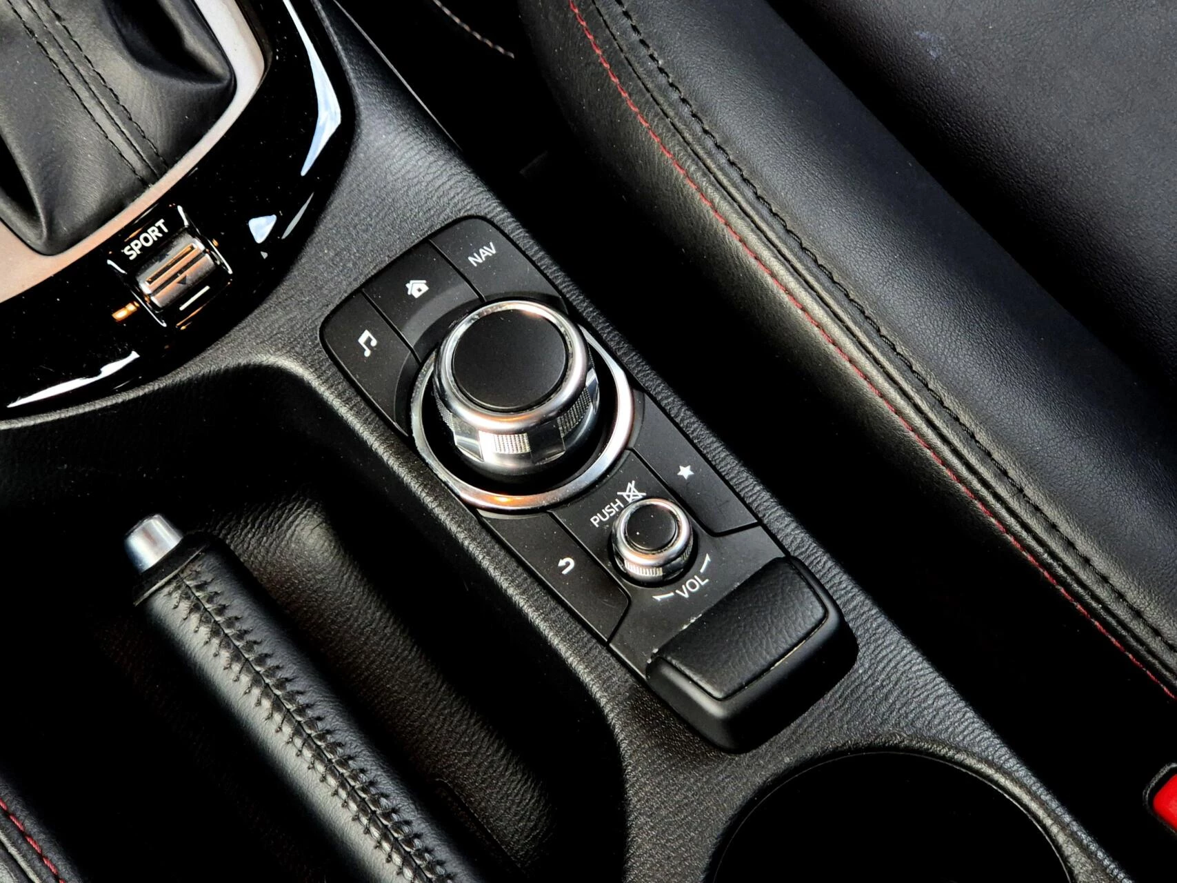 Hoofdafbeelding Mazda CX-3