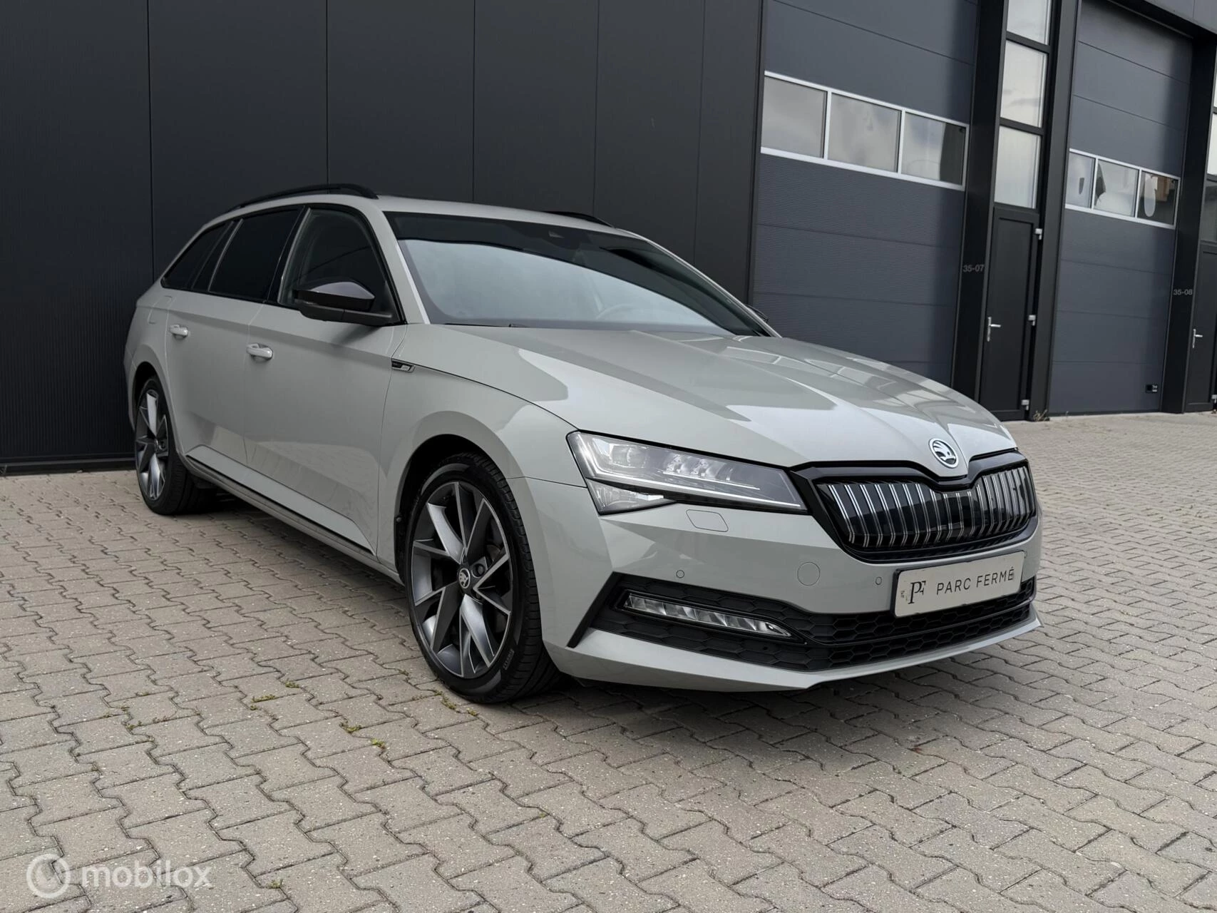 Hoofdafbeelding Škoda Superb