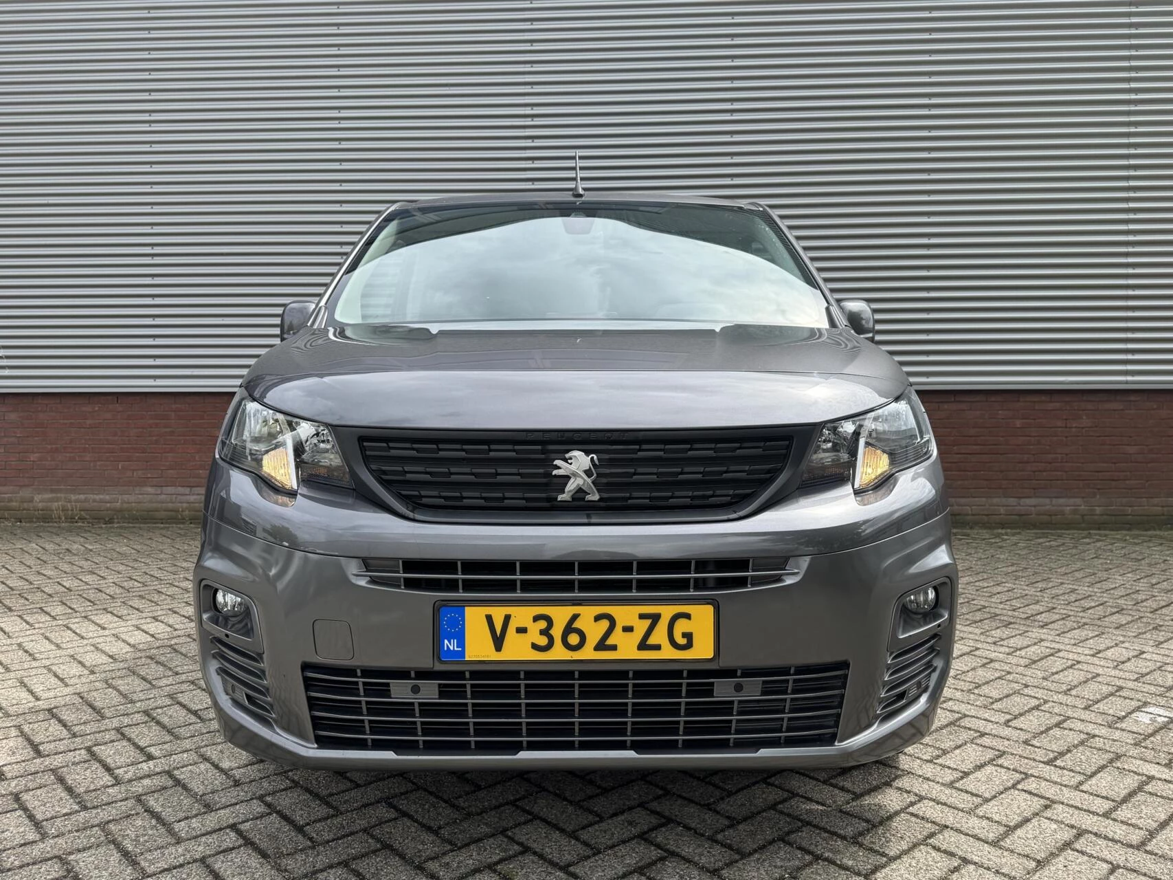Hoofdafbeelding Peugeot Partner