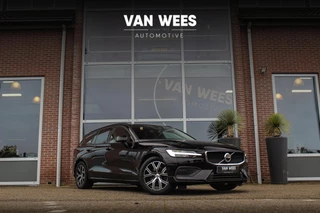 Volvo V60 2.0 B3 Essential | 2e eigenaar | BTW auto | Origineel NL | Carplay | LED | Camera | 17 inch | Cruise-control | PDC | DAB | 163 pk | Lane assist | Rij-modus