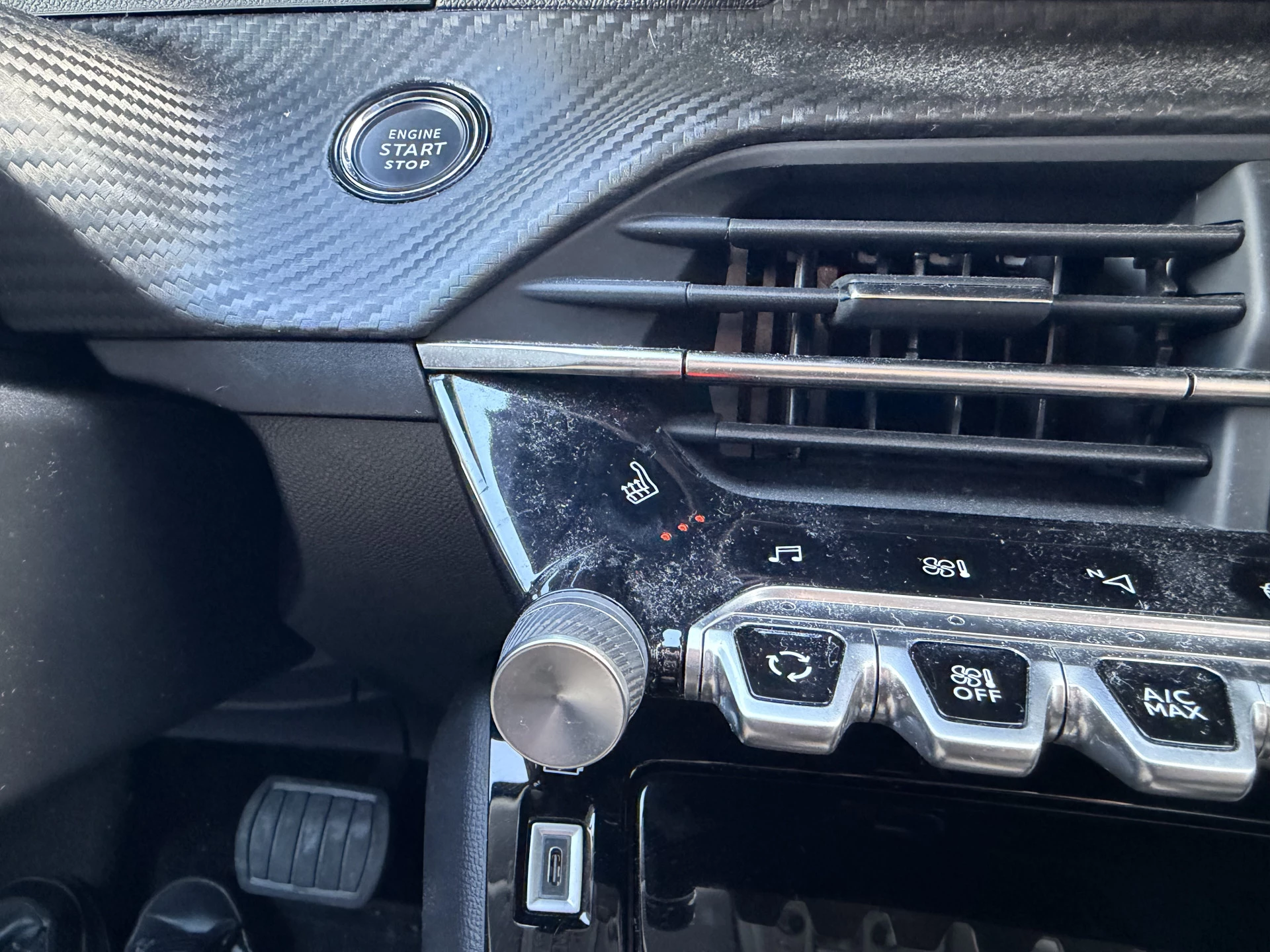 Hoofdafbeelding Peugeot e-208