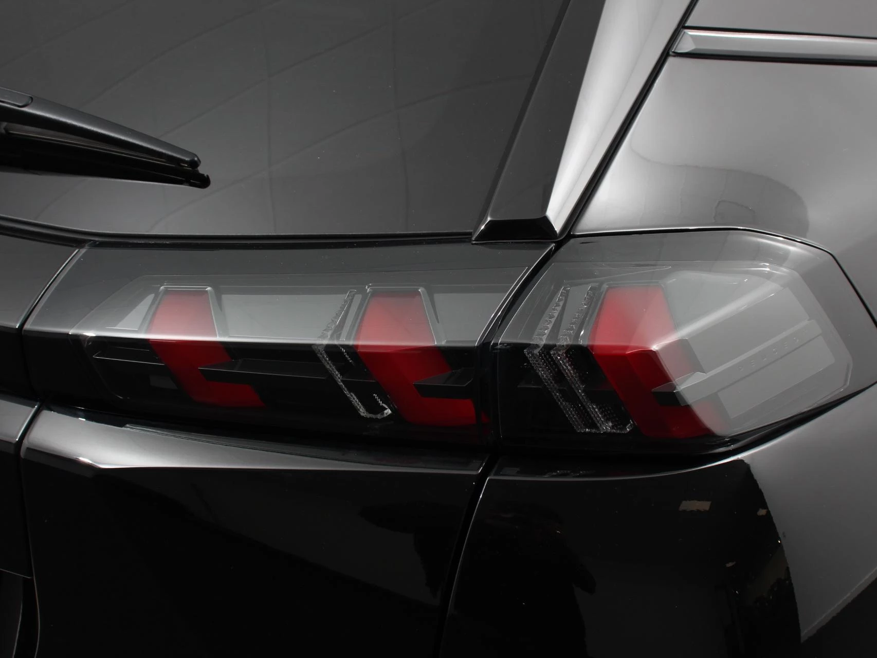 Hoofdafbeelding Peugeot e-2008