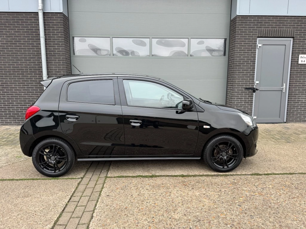 Hoofdafbeelding Mitsubishi Space Star