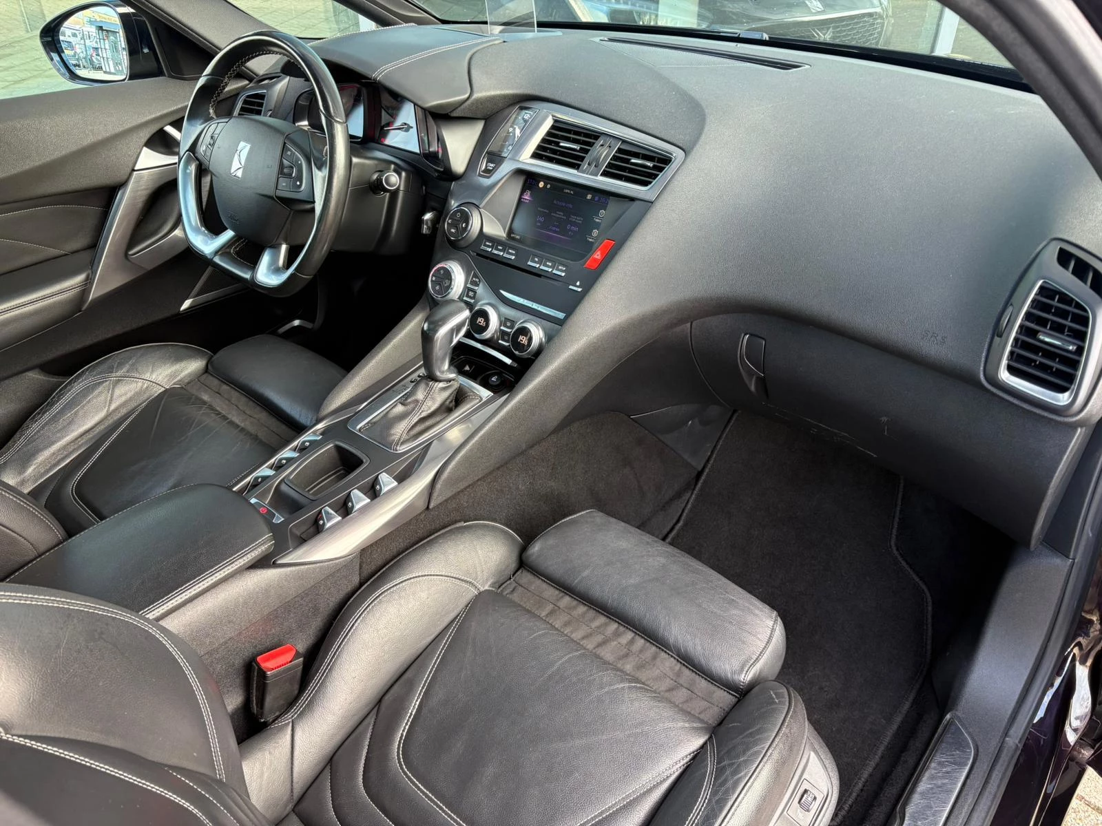 Hoofdafbeelding DS DS 5