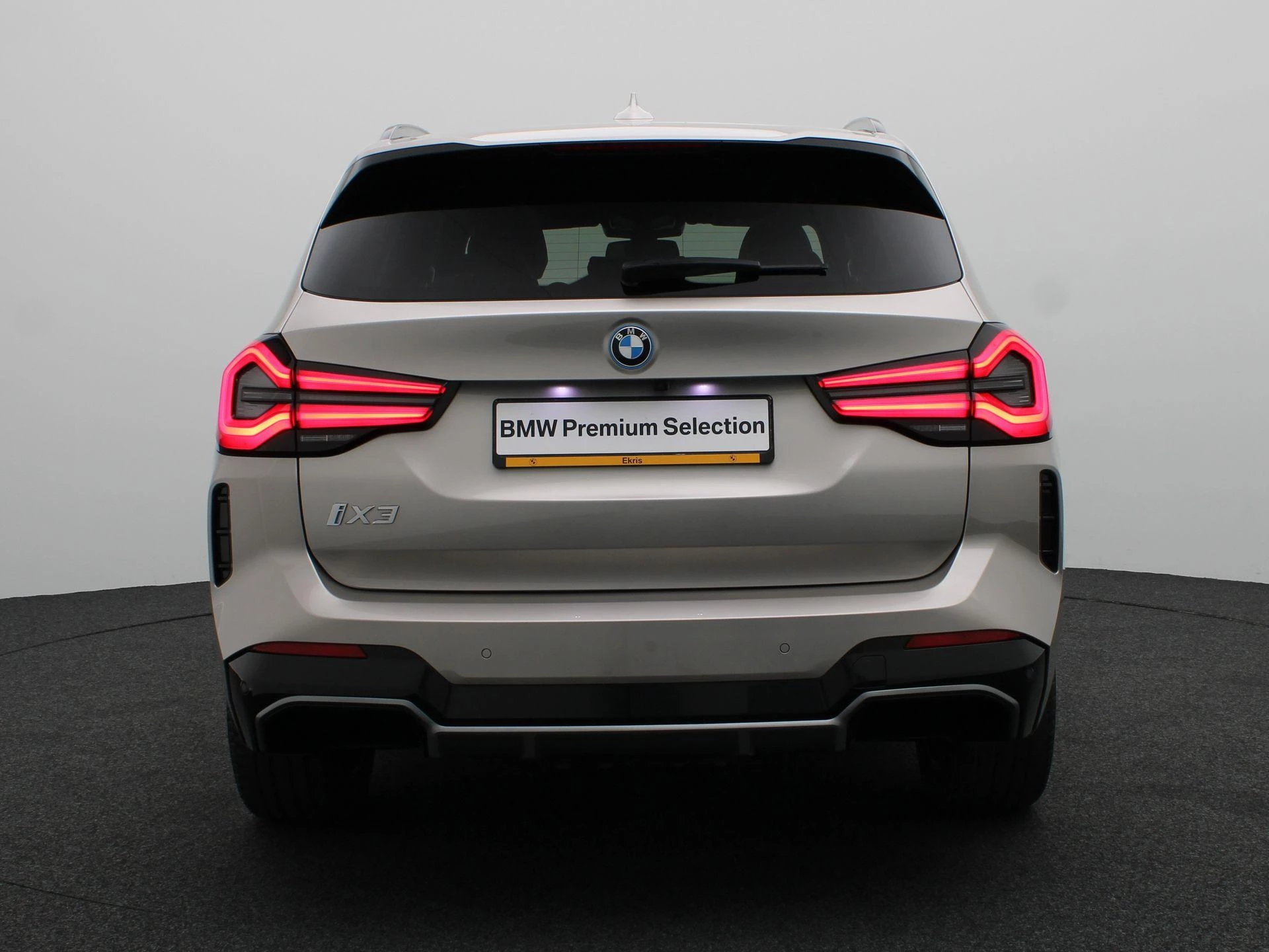 Hoofdafbeelding BMW iX3