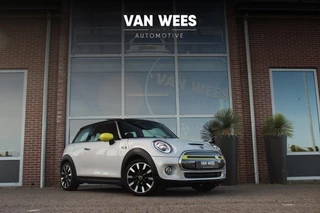 ➡️ Mini Mini Electric Yours 33 kWh | 1e eigenaar | inc BTW | NL auto | Pano | Head-up | Harman-kardon | Camera | LED | Sportstoelen | Leer | DAB | PDC | Climate control |