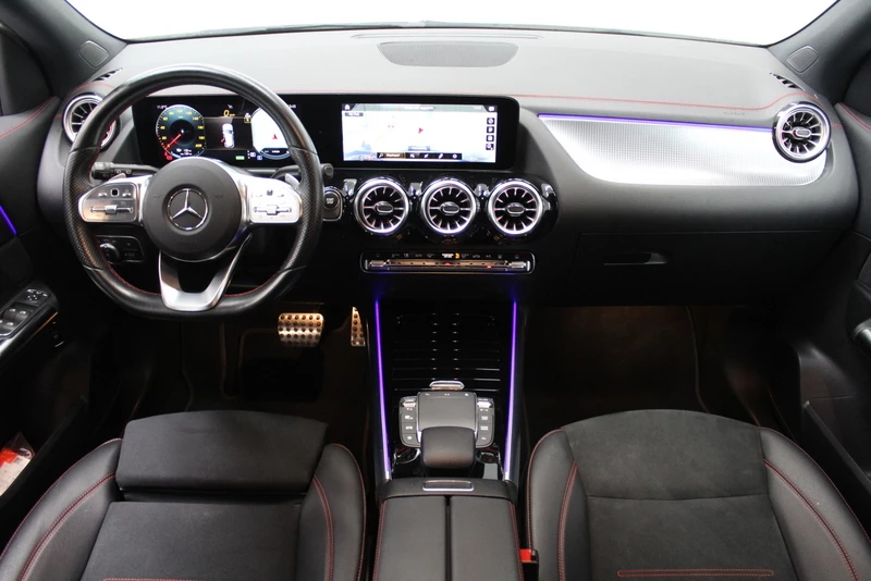 Hoofdafbeelding Mercedes-Benz EQA